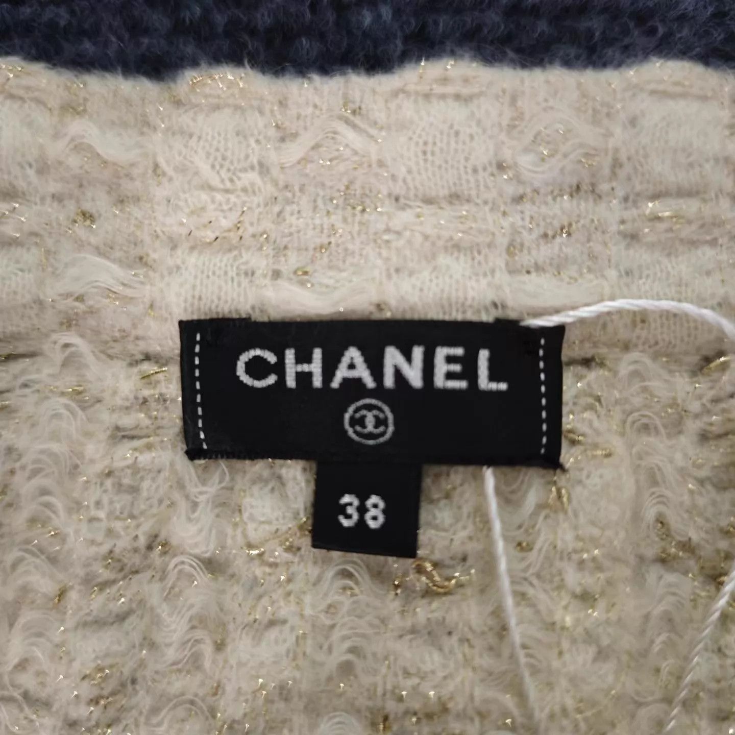 Chanel Chanel Women's Coco White Knit New Skirt 38 Size 27" / US 4 / IT 40 - 4 Thumbnail
