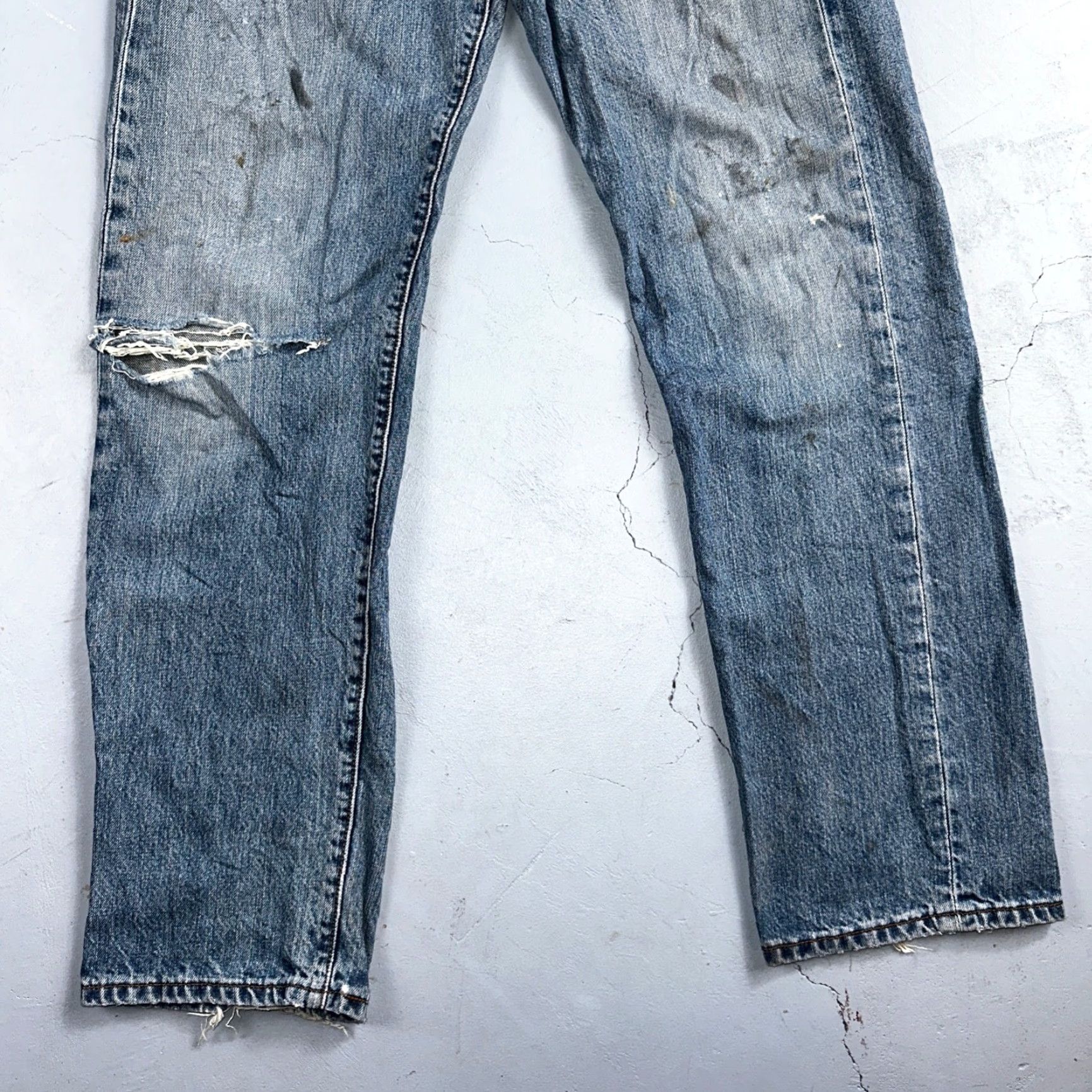 Levi's VINTAGE Levi's 501 Jeans Straight Levi's Men 31x32 Blue Denim 90s 501 Series Regular Mens Jeans Size US 31 - 3 Thumbnail