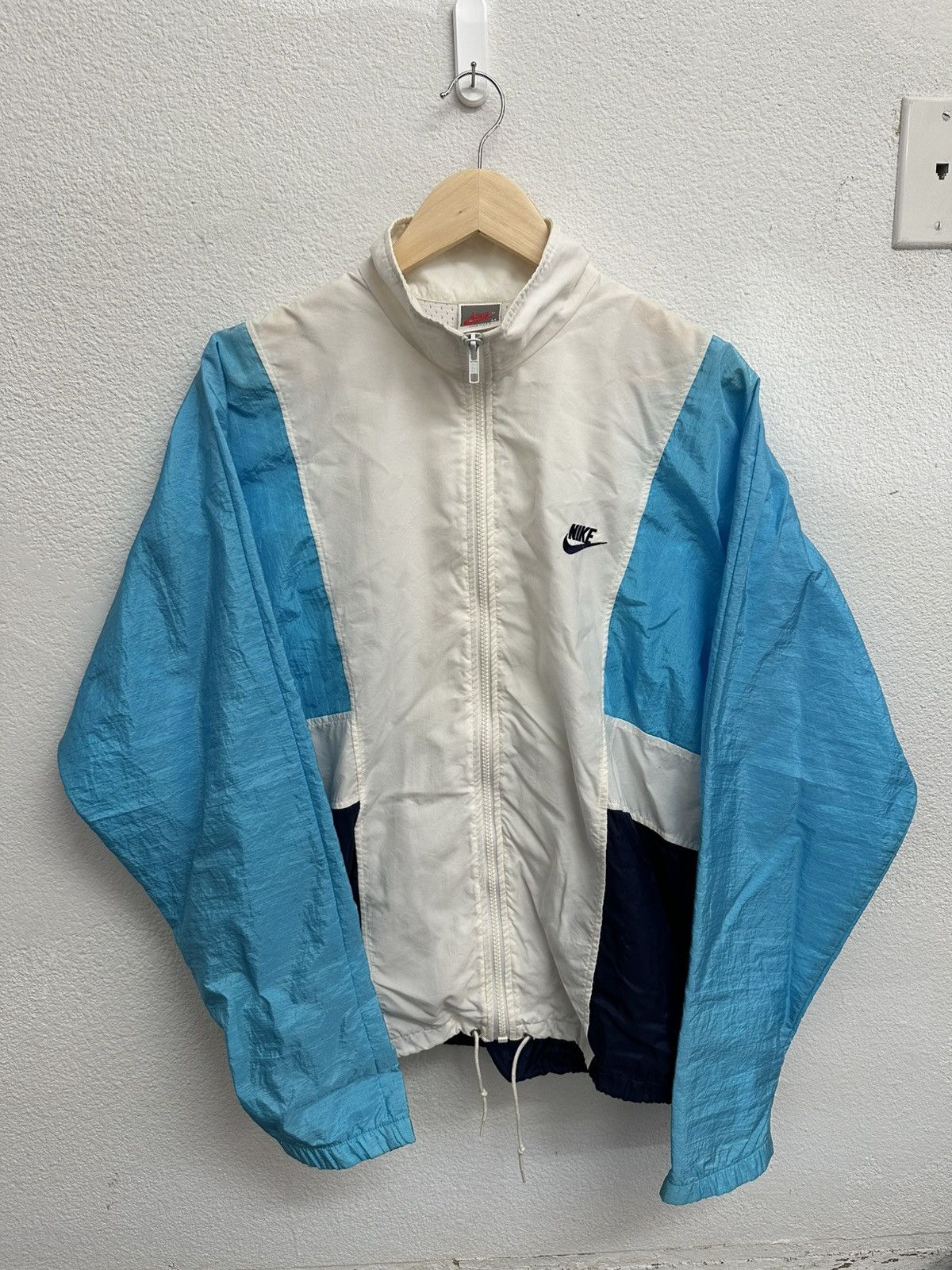 Nike 90s Nike blue and white windbreaker Size US M / EU 48-50 / 2 - 1 Thumbnail