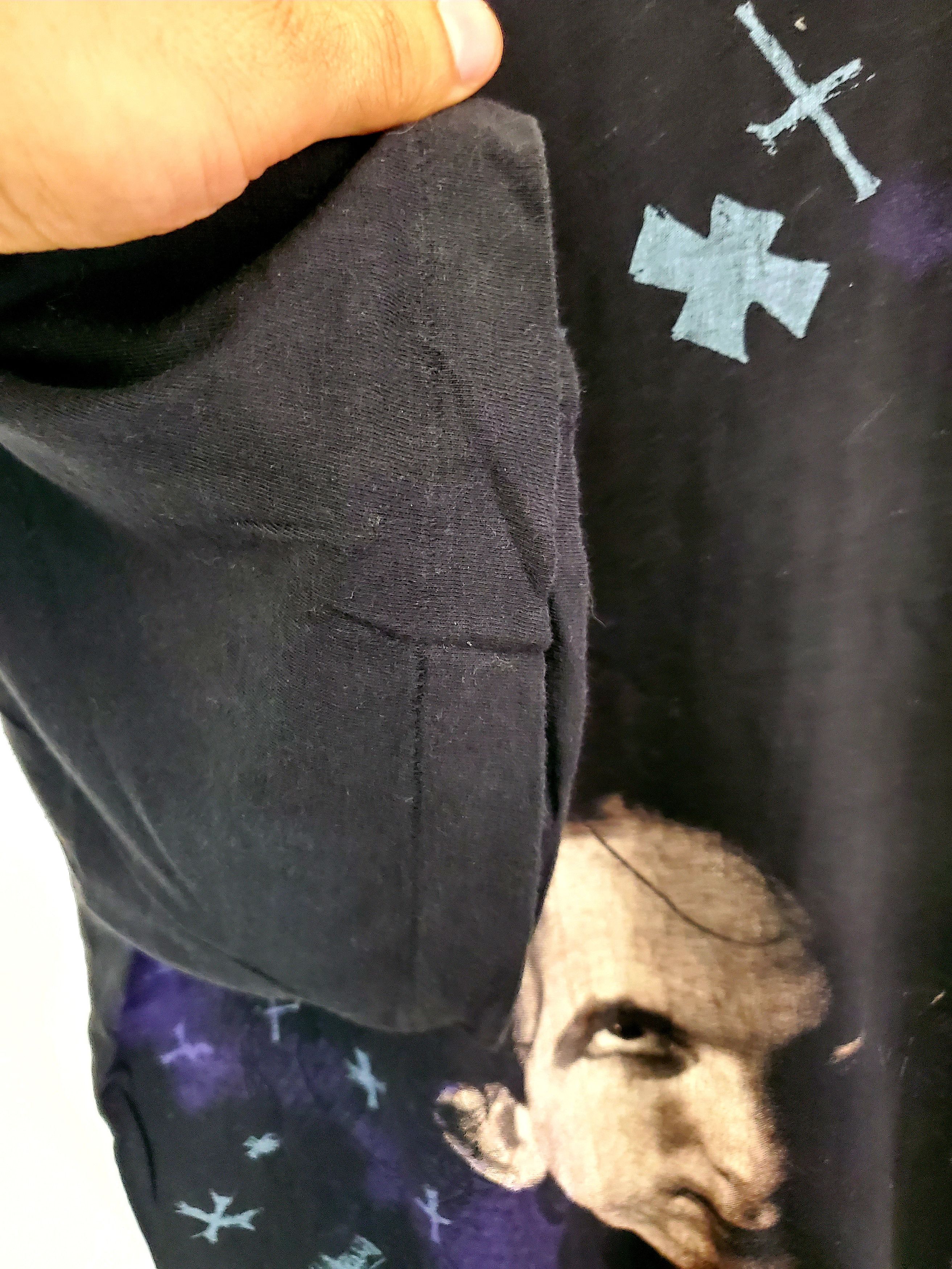 Band Tees Rare Vintage The Cure-80's Robert Smith Tshirt size Xl Size US XL / EU 56 / 4 - 5 Thumbnail