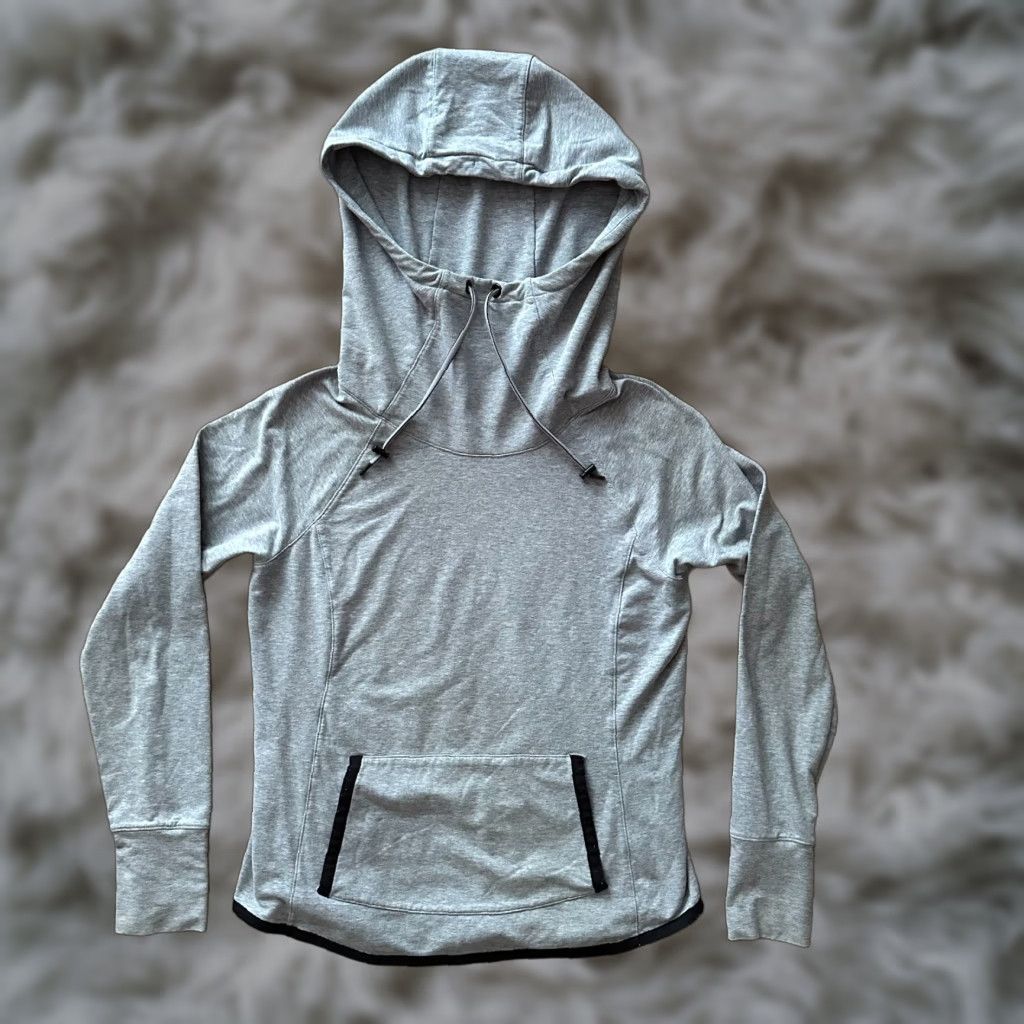 Athleta Athleta Sweatshirt Womens Medium Fleece Pullover High Neck Gray Pockets Size M / US 6-8 / IT 42-44 - 1 Thumbnail