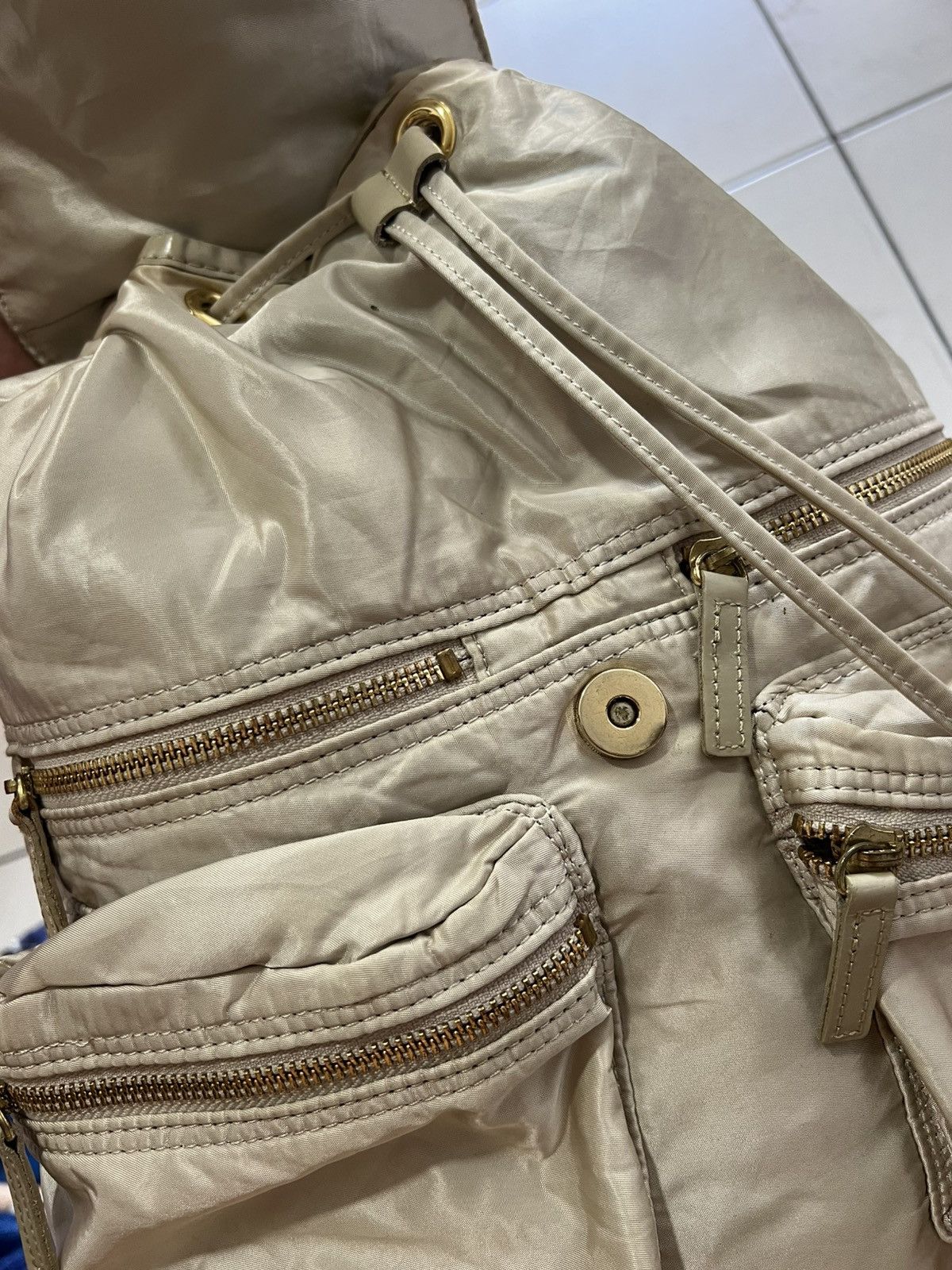 Designer × Norma Kamali Norma Kamali Beige Tessuto Nylon MultiPocket Backpack Size ONE SIZE - 7 Thumbnail