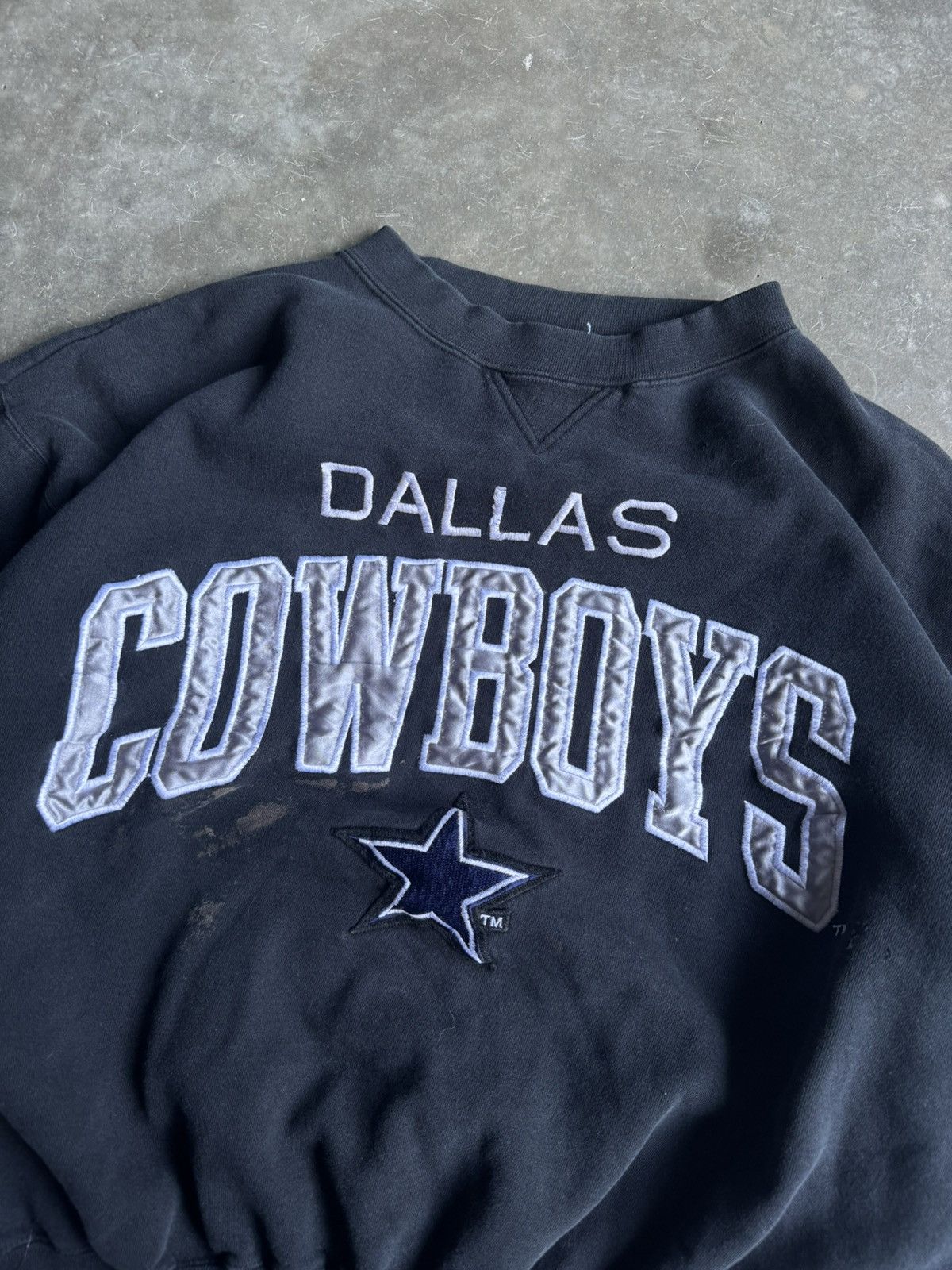 Logo 7 Vintage Dallas Cowboys Embroidered Spell Out Crewneck Size US XL / EU 56 / 4 - 6 Thumbnail