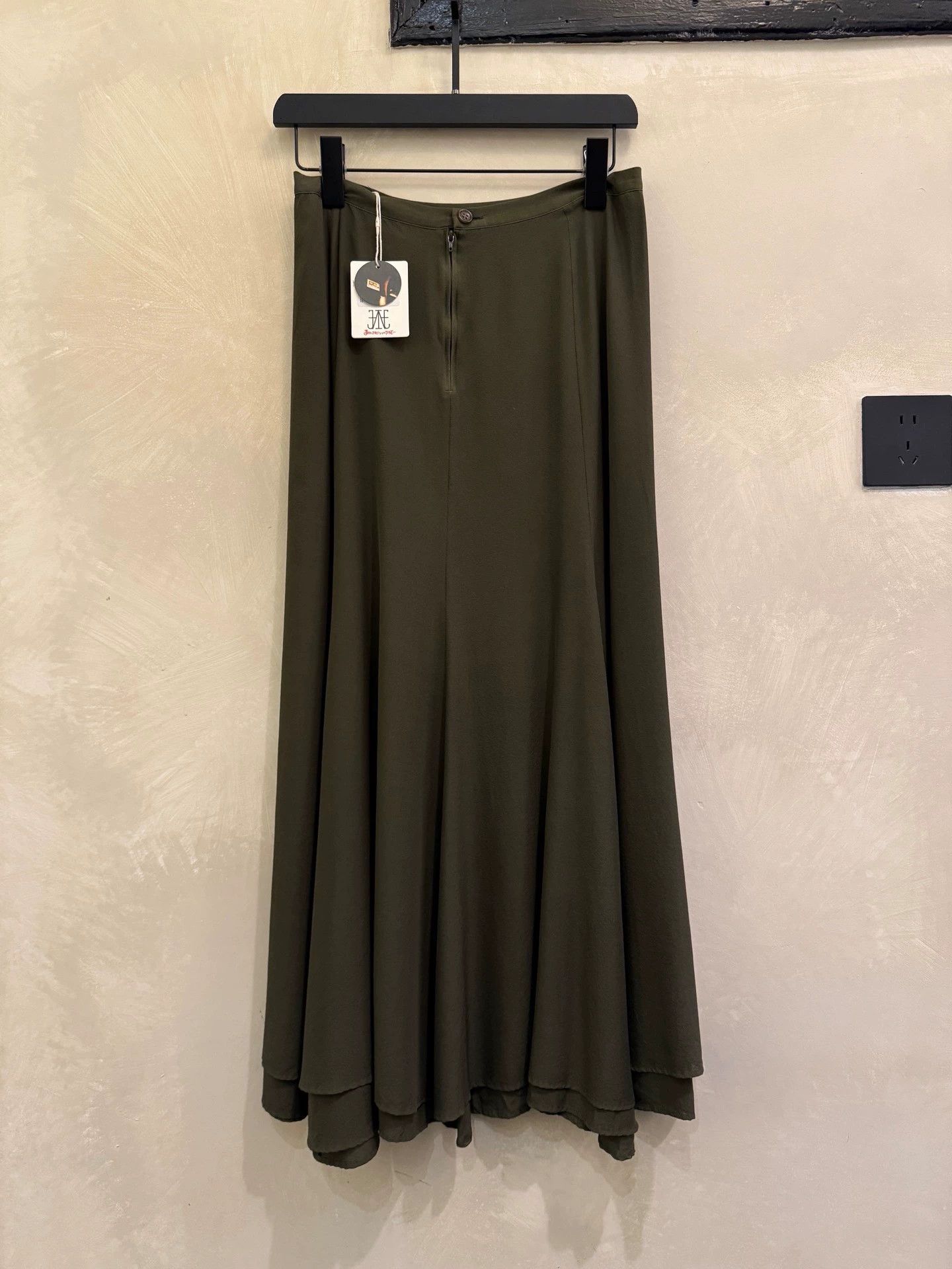 Yohji Yamamoto Yohji Yamamoto Y's women's 100% Silk Layered Green Skirt Size 26" / US 2 / IT 38 - 3 Thumbnail
