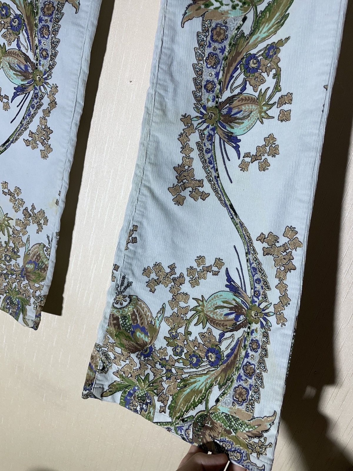Roberto Cavalli × Vintage Roberto Cavalli velvet floral print vintage pants 90s Size 28" / US 6 / IT 42 - 11 Thumbnail