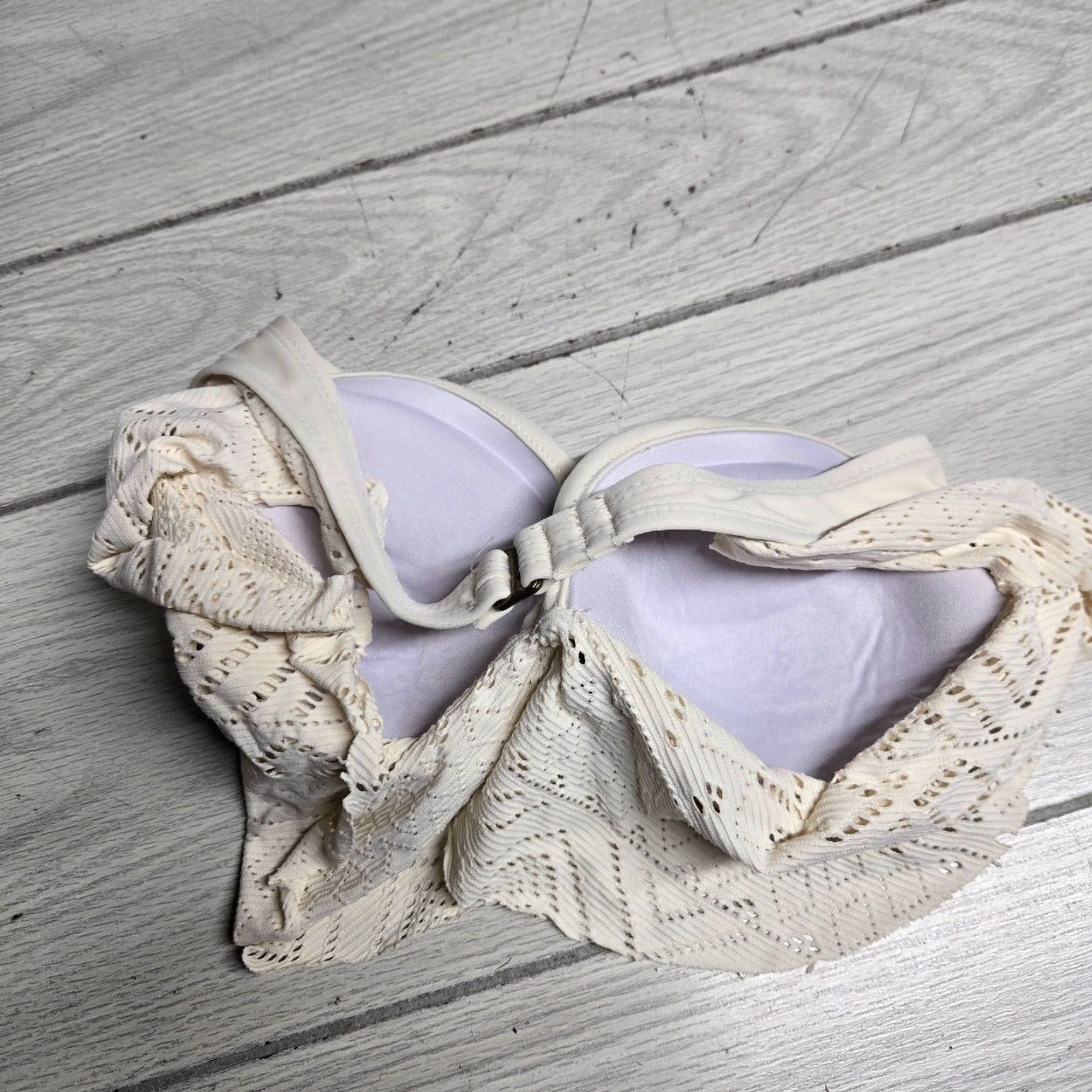 Vintage VINTAGE Xhilaration Women's Bikini Top Size L Ivory Padded Swimsuit Professional Swimwear Size L / US 10 / IT 46 - 3 Thumbnail