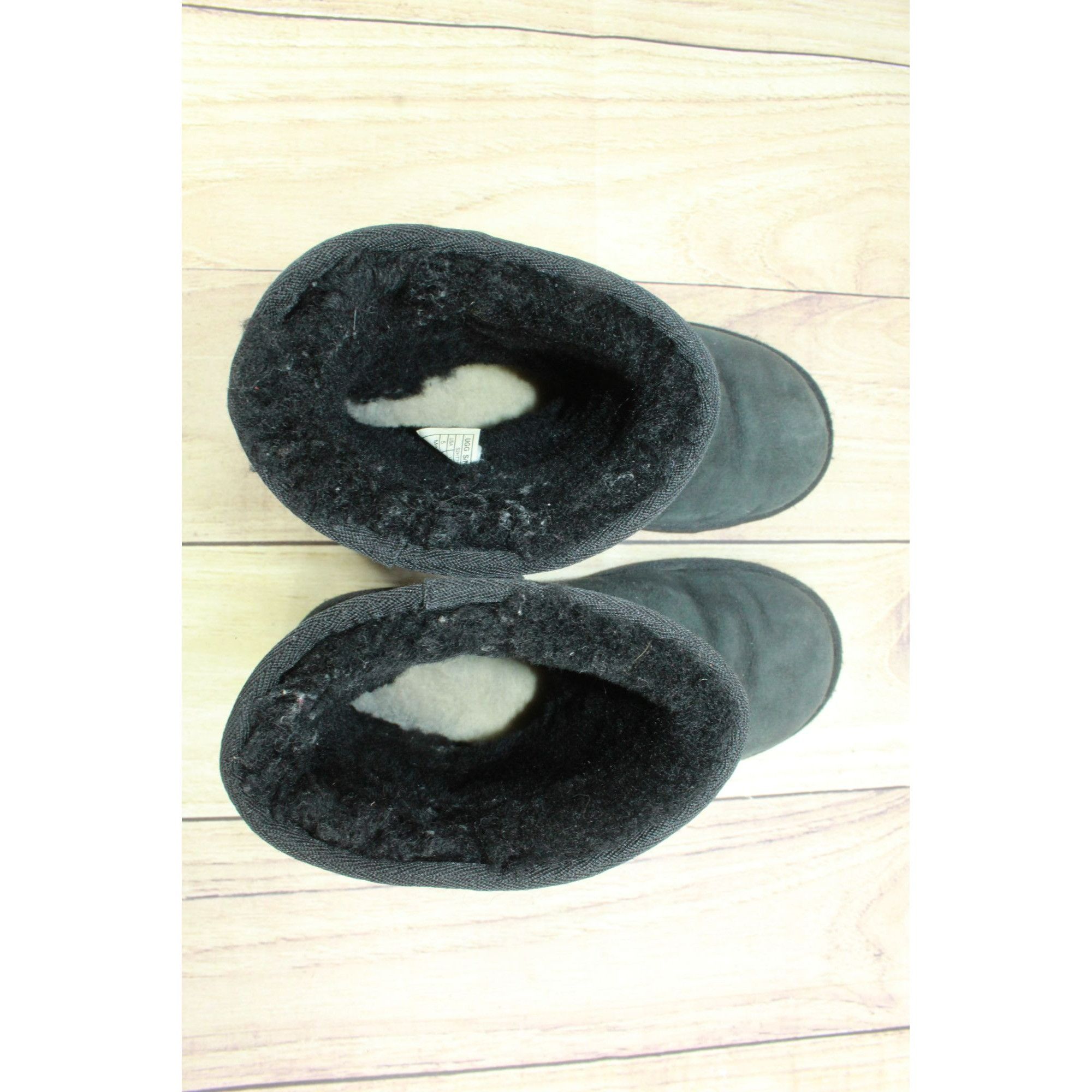 Ugg UGG Classic Short II Women's Shearling Winter Boots Size US 5 / IT 35 - 7 Thumbnail