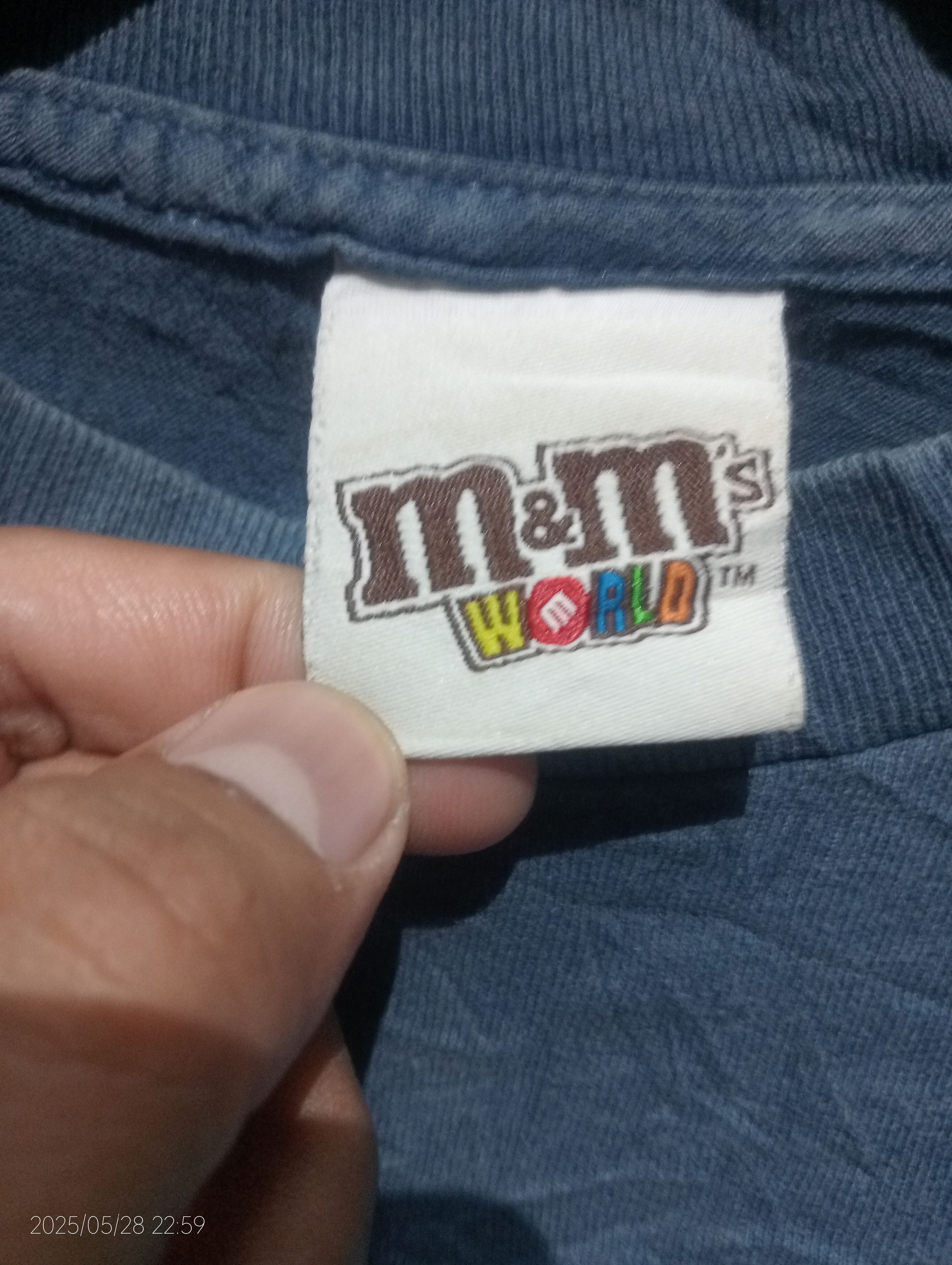 Vintage Vintage m&m's World New York City Tee Size US S / EU 44-46 / 1 - 2 Thumbnail