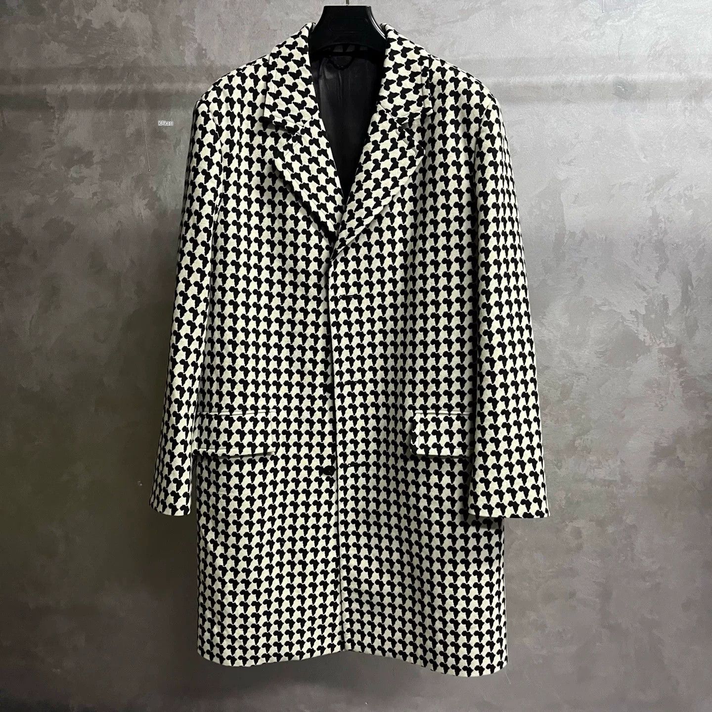 Louis Vuitton Louis Vuitton Check Lapel Coat Size US M / EU 48-50 / 2 - 1 Thumbnail