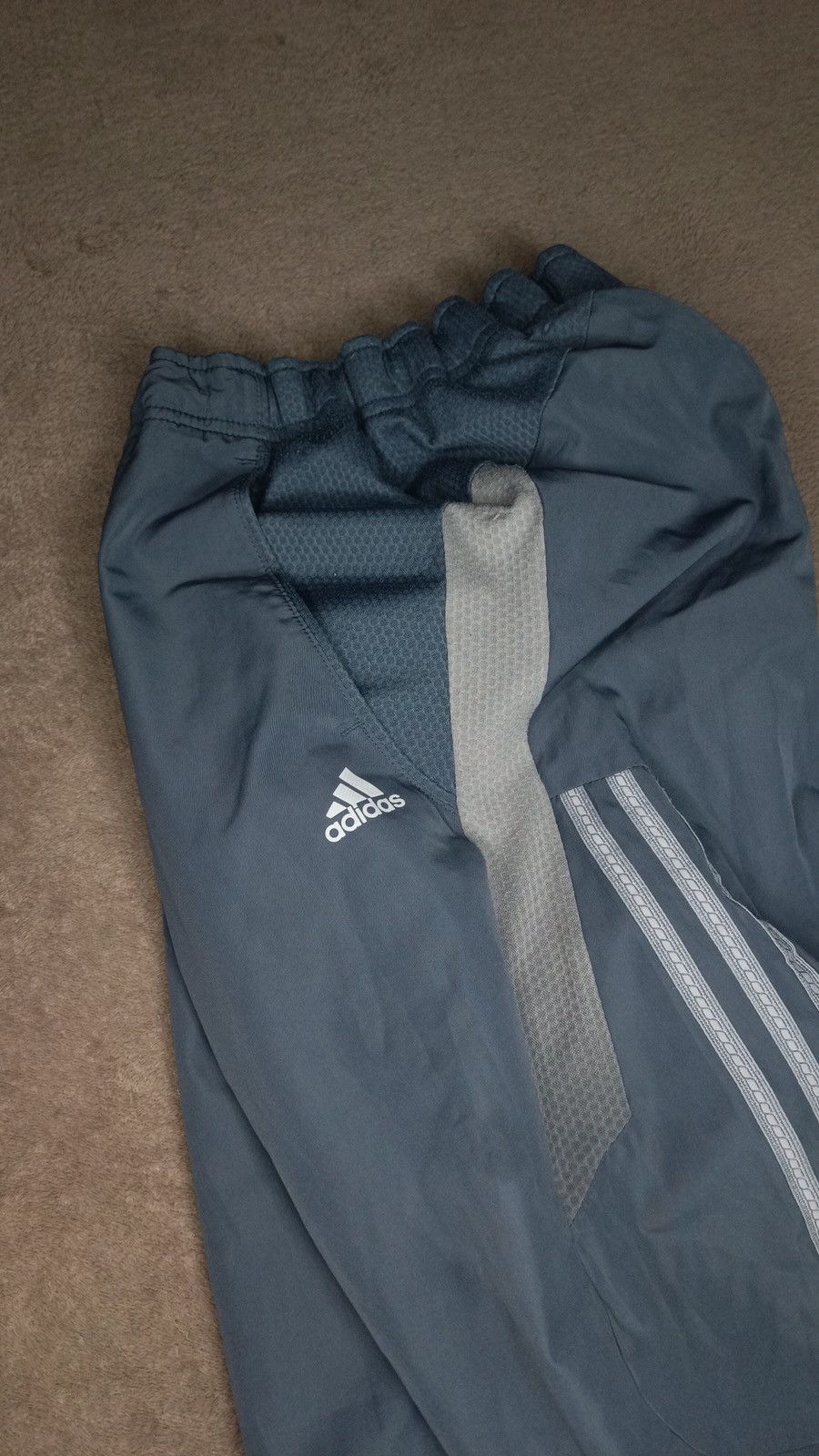 Vintage Adidas vintage Y2K parachute track pants Size US 32 / EU 48 - 4 Thumbnail