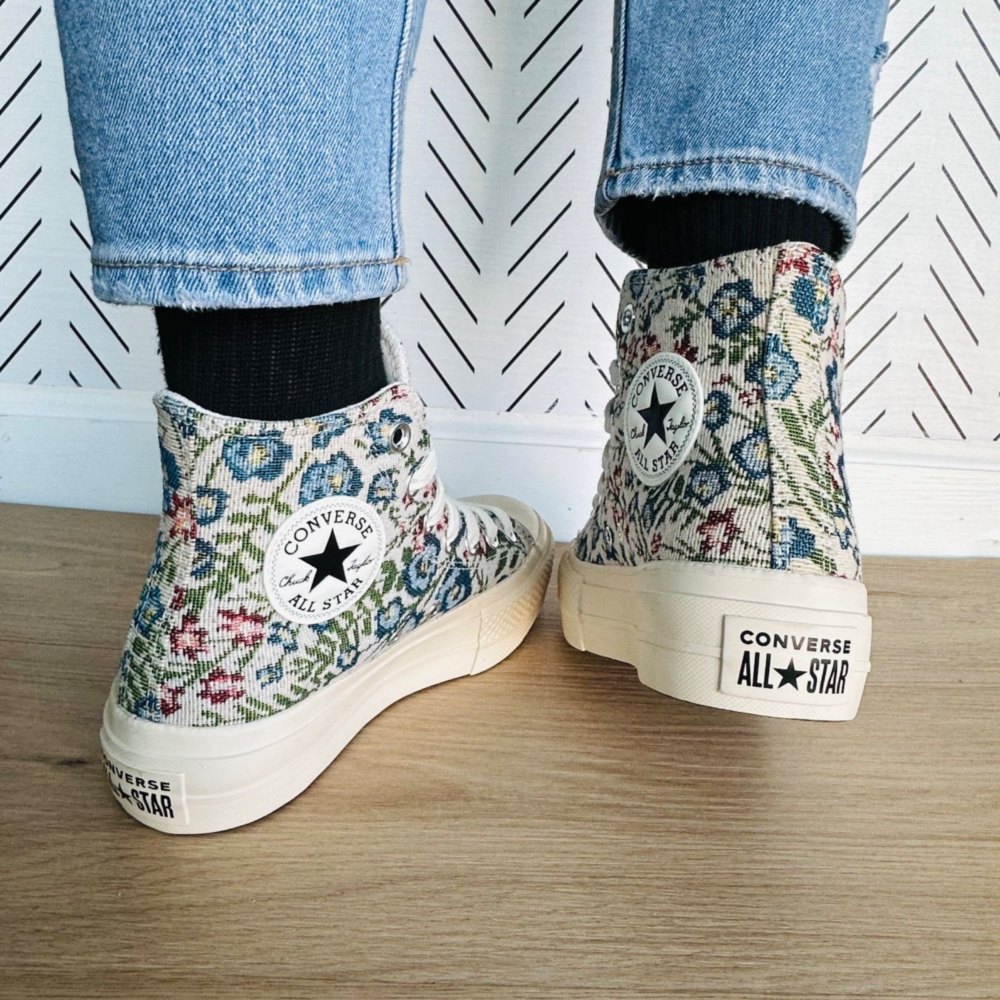Converse ⭐Converse Chuck Taylor Lift Hi 9.5 Women Shoes Sneakers Flor Size US 9.5 / IT 39.5 - 5 Thumbnail