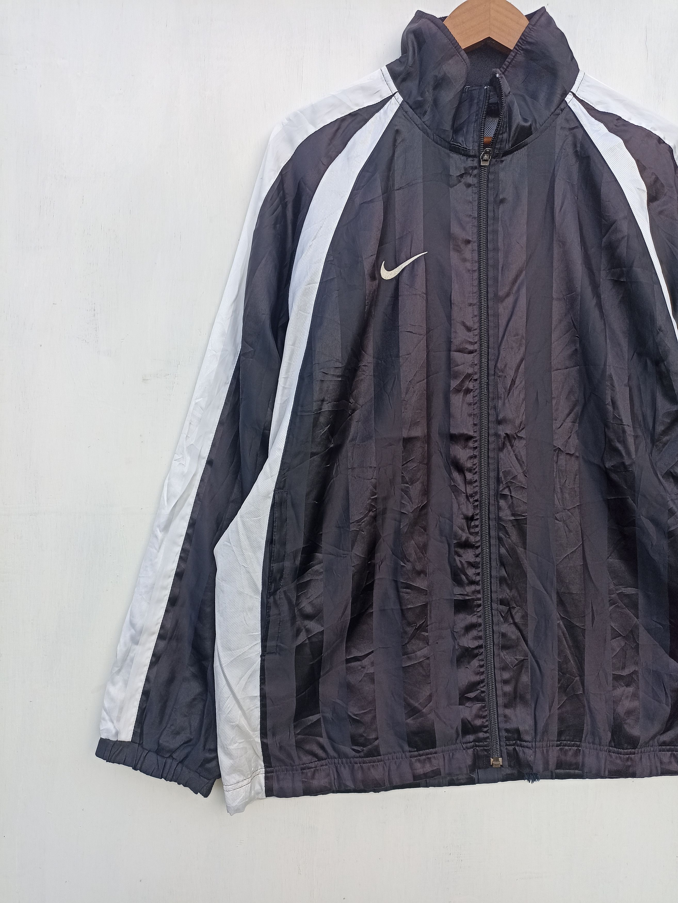 Nike × Vintage Vintage nike sweater jacket zipper big logo back Grailed — free download