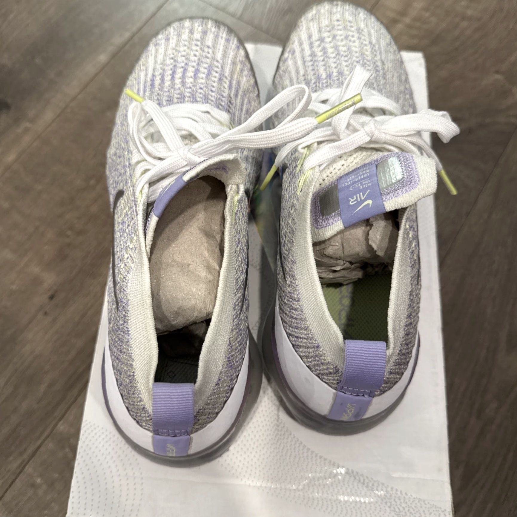 Nike Nike Air Vapormax Flyknit 3 Barely Volt Womens Size 9 White Purple AJ6910-102 Sneaker Size US 9 / IT 39 - 6 Thumbnail