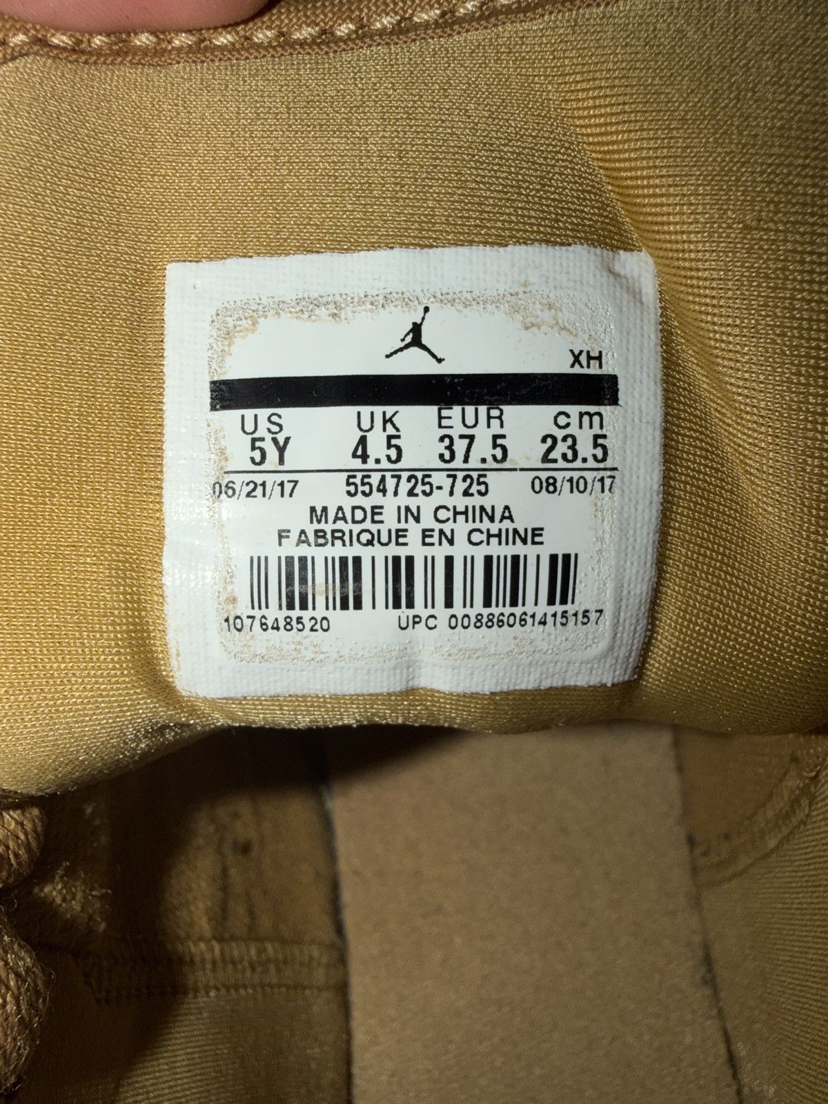 Jordan Brand Air Jordan 1 Retro Mid "Golden Harvest/Sail" Size US 5 / EU 37 - 7 Thumbnail