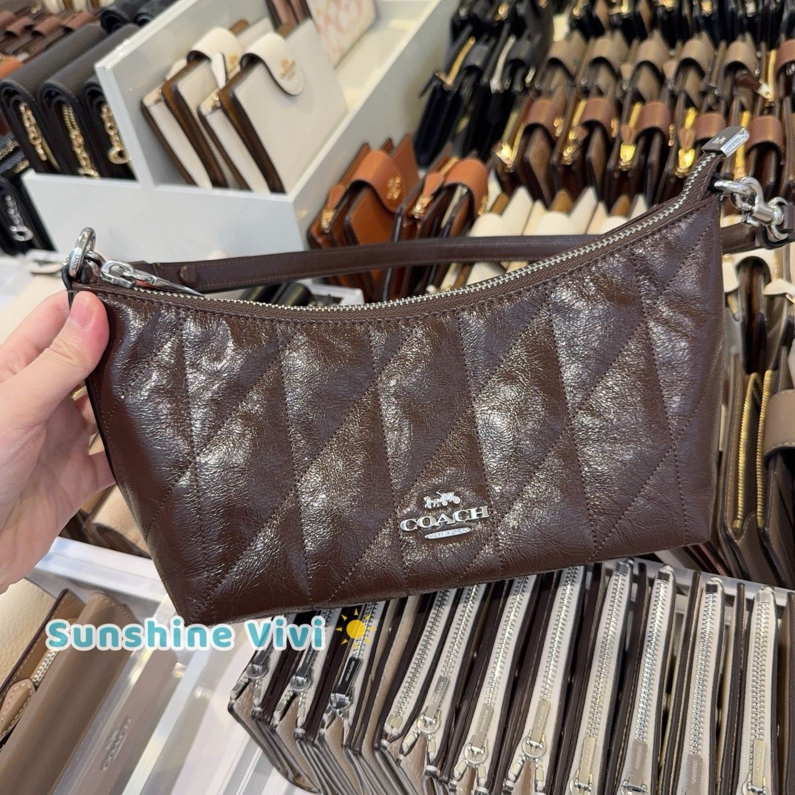 Coach NWT Coach Caitlin Shoulder Bag Quilting CDZ88 leather Maple Size ONE SIZE - 1 Thumbnail