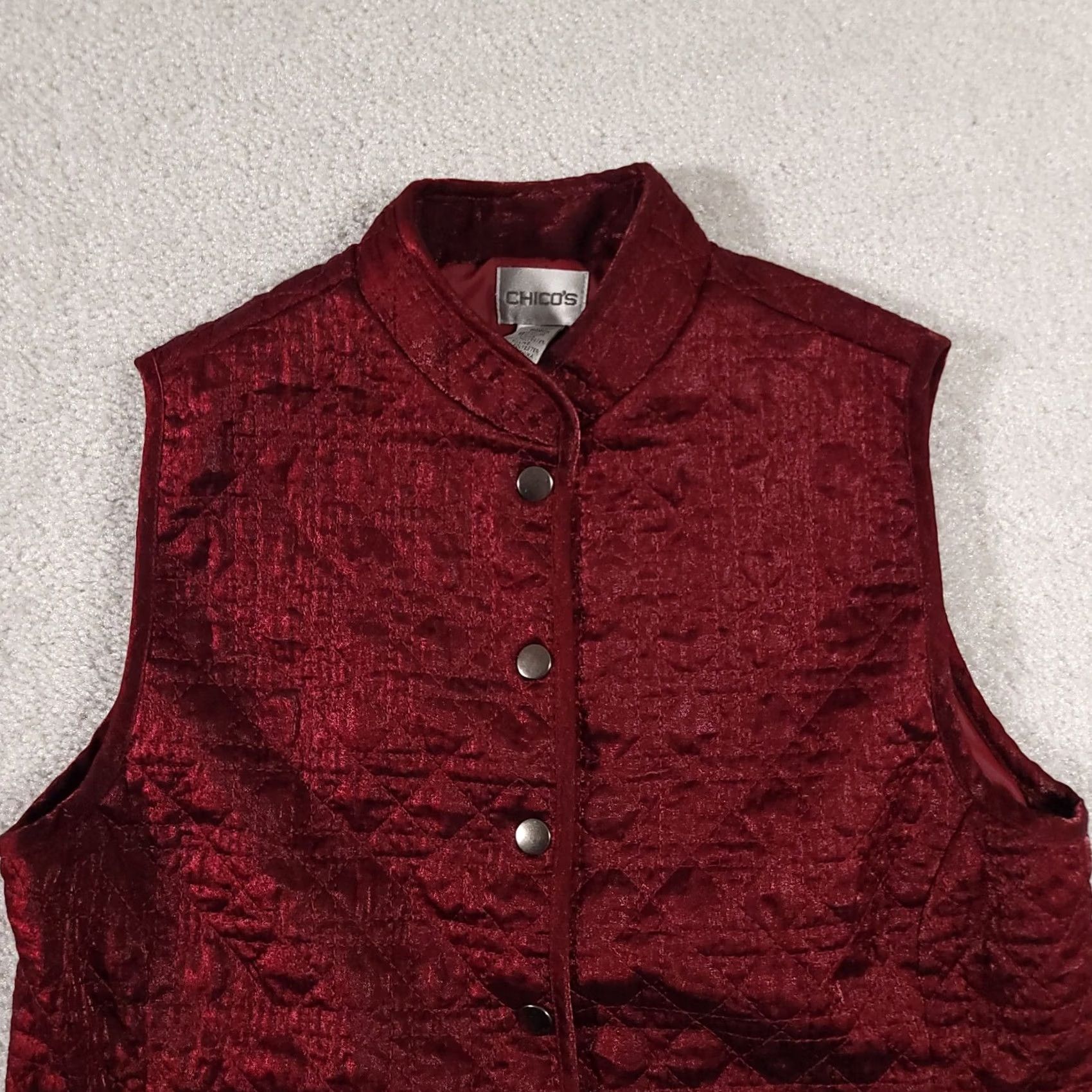 Vintage Chico's Quilted Vest Women’s Small Red Snap Front Band Collar Lined Layering Quilted Vest Regular Fit Sleeveless Mid-Length Vintage: No Size S / US 4 / IT 40 - 3 Thumbnail