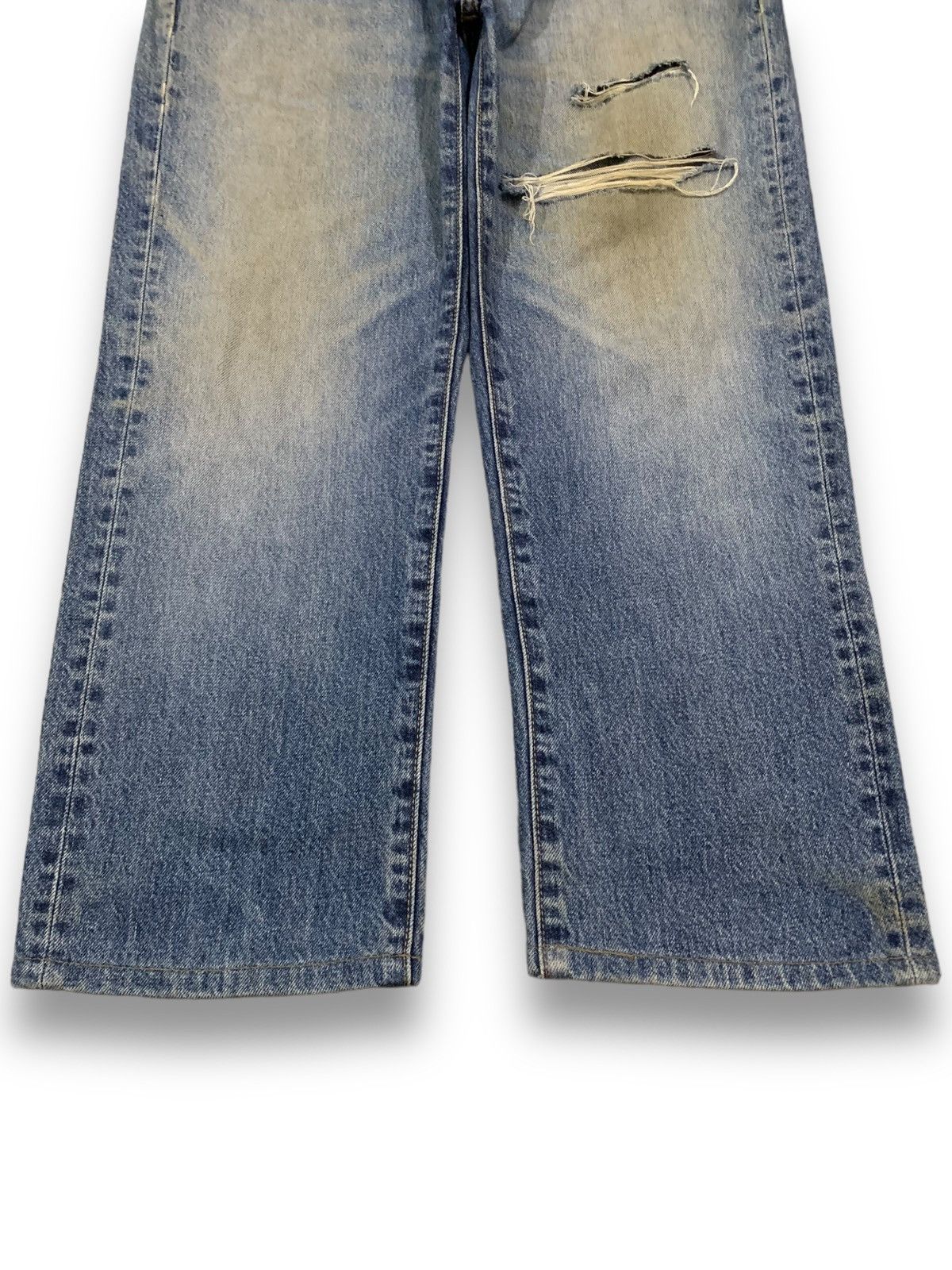 Uniqlo Vintage Uniqlo Dirt Mud Wash Straight Leg Distressed Jeans Size US 33 - 7 Thumbnail