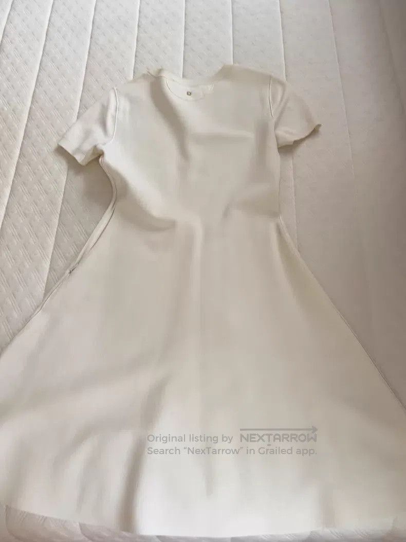 Valentino Valentino Short-sleeved dresses Size S / US 4 / IT 40 - 2 Thumbnail