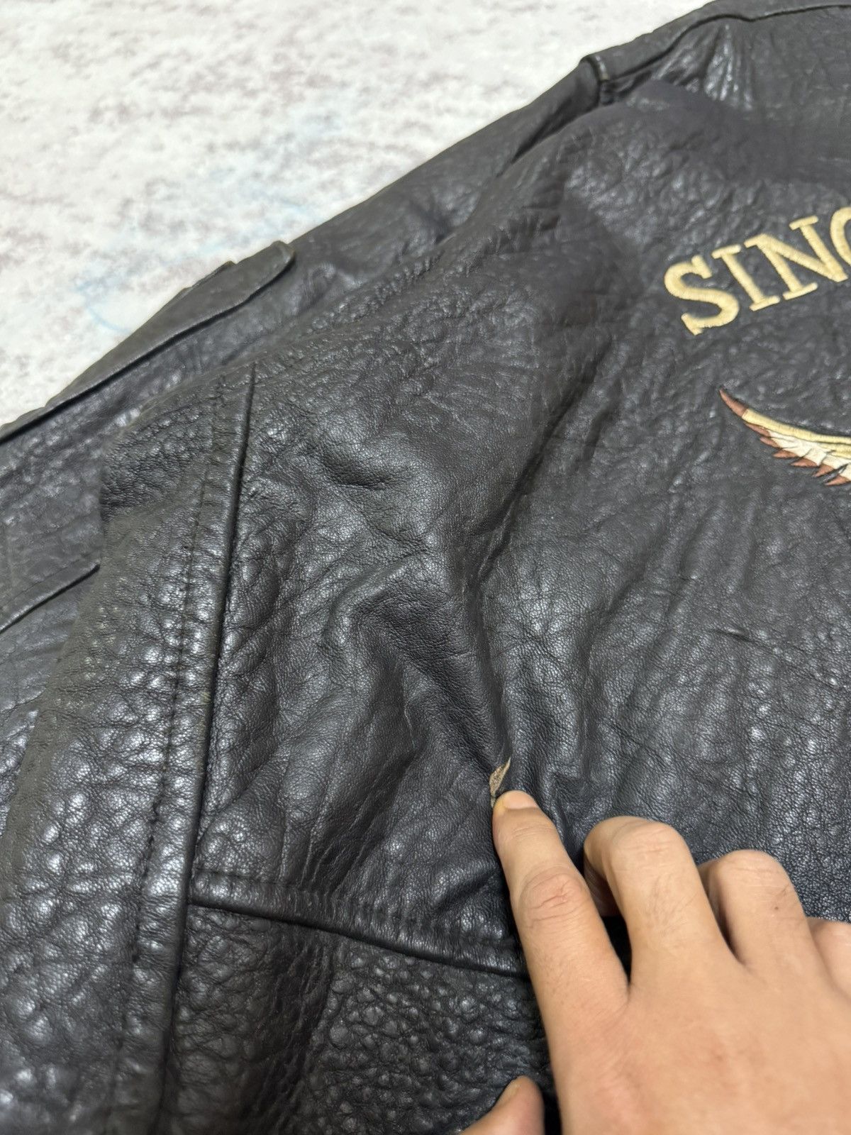 Genuine Leather Vintage 80s SINGULIER AIR MAIL FLIGHT BOMBER JACKET LEATHER Size US XL / EU 56 / 4 - 15 Thumbnail