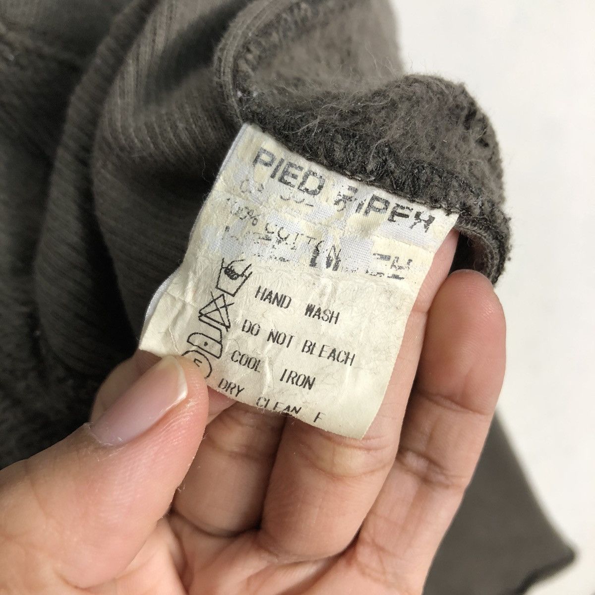 Japanese Brand Vintage Distressed Design Sweatshirt Pied Piper IsseyMiyake Size US S / EU 44-46 / 1 - 14 Thumbnail