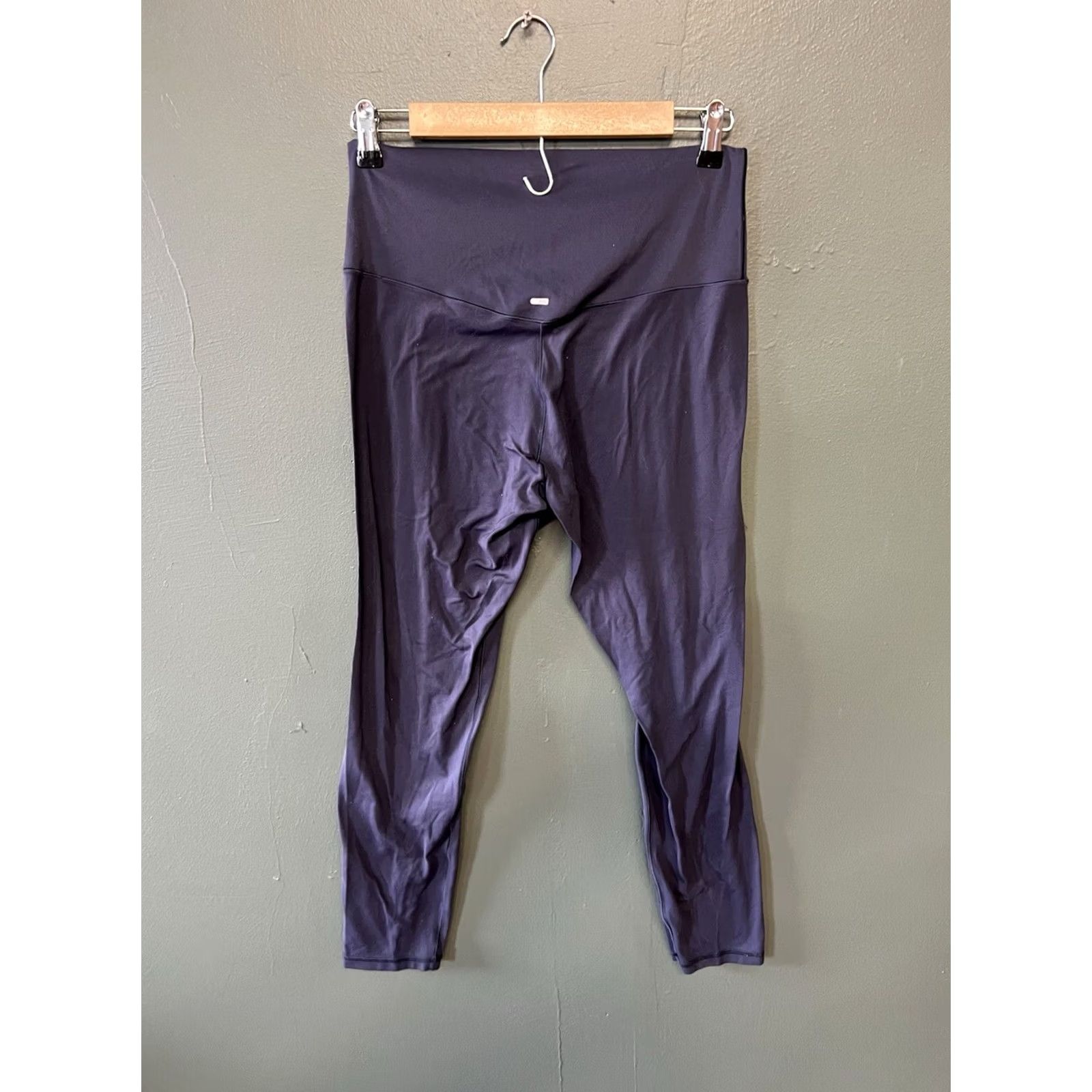 Vintage Aerie Leggings Womens XL Purple Cropped Athletic Size 40" / US 18 - 2 Thumbnail