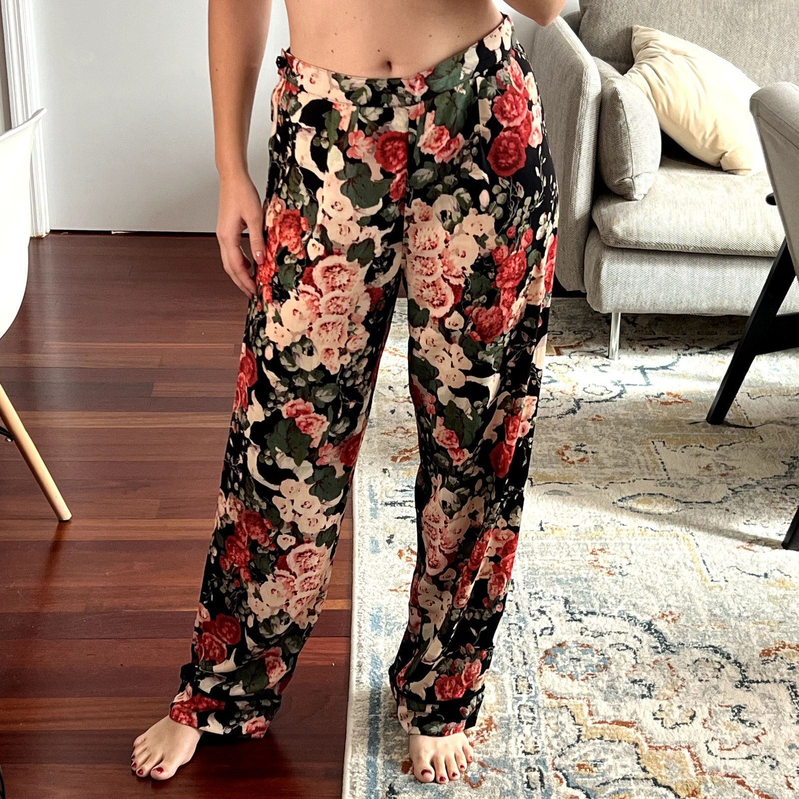 Anna Sui Anna Sui Wide Leg Floral Pants Size 6 black red green Size 28" / US 6 / IT 42 - 1 Thumbnail