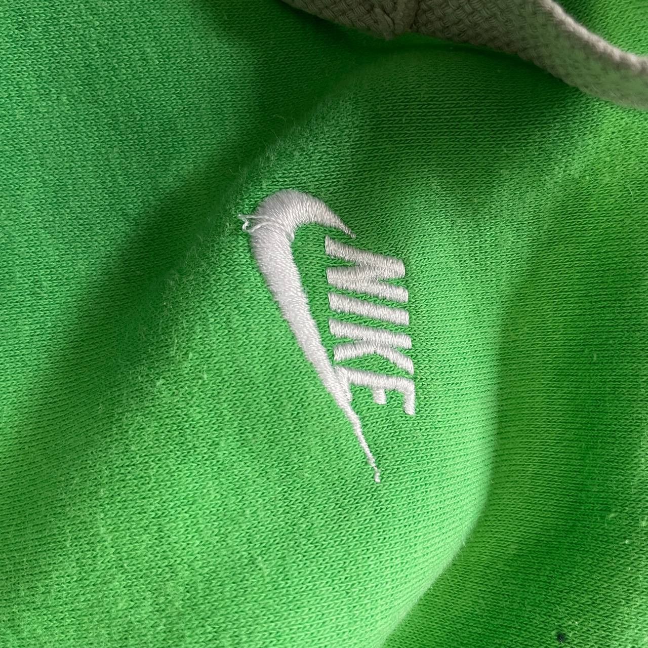 Nike VINTAGE Y2K AMAZING NIKE STREETWEAR HOODIE 150 Size US XL / EU 56 / 4 - 7 Thumbnail