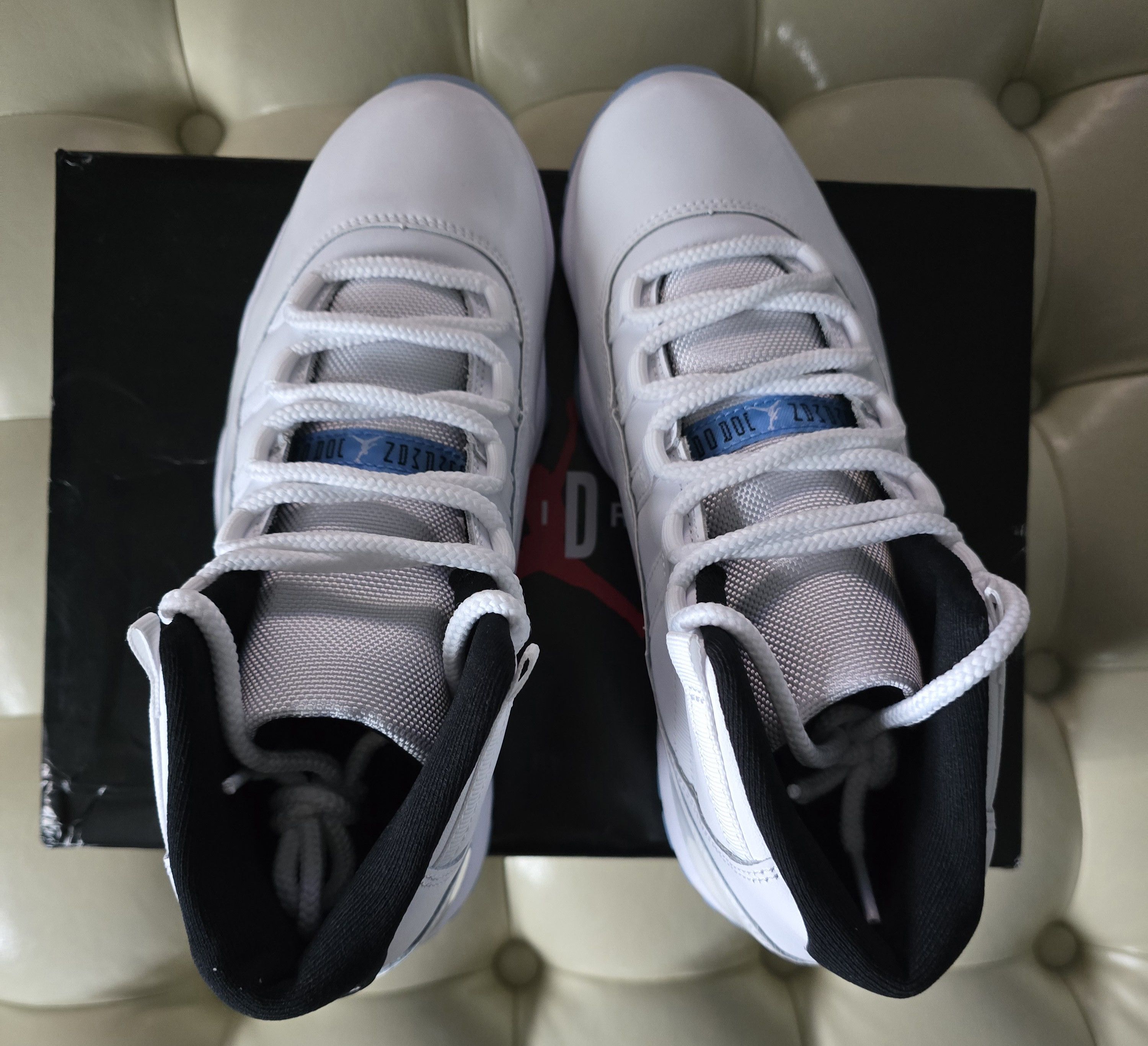 Jordan Brand Jordan 11 Legend Blue Size US 8 / EU 41 - 3 Thumbnail