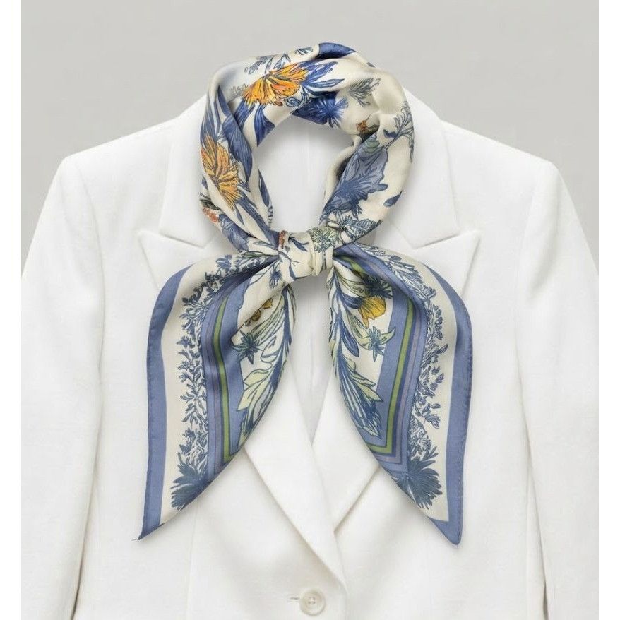 Other ✨Elegant Blue Floral Silky Square Scarf Beige Blue Luxury Ne Size ONE SIZE - 1 Thumbnail