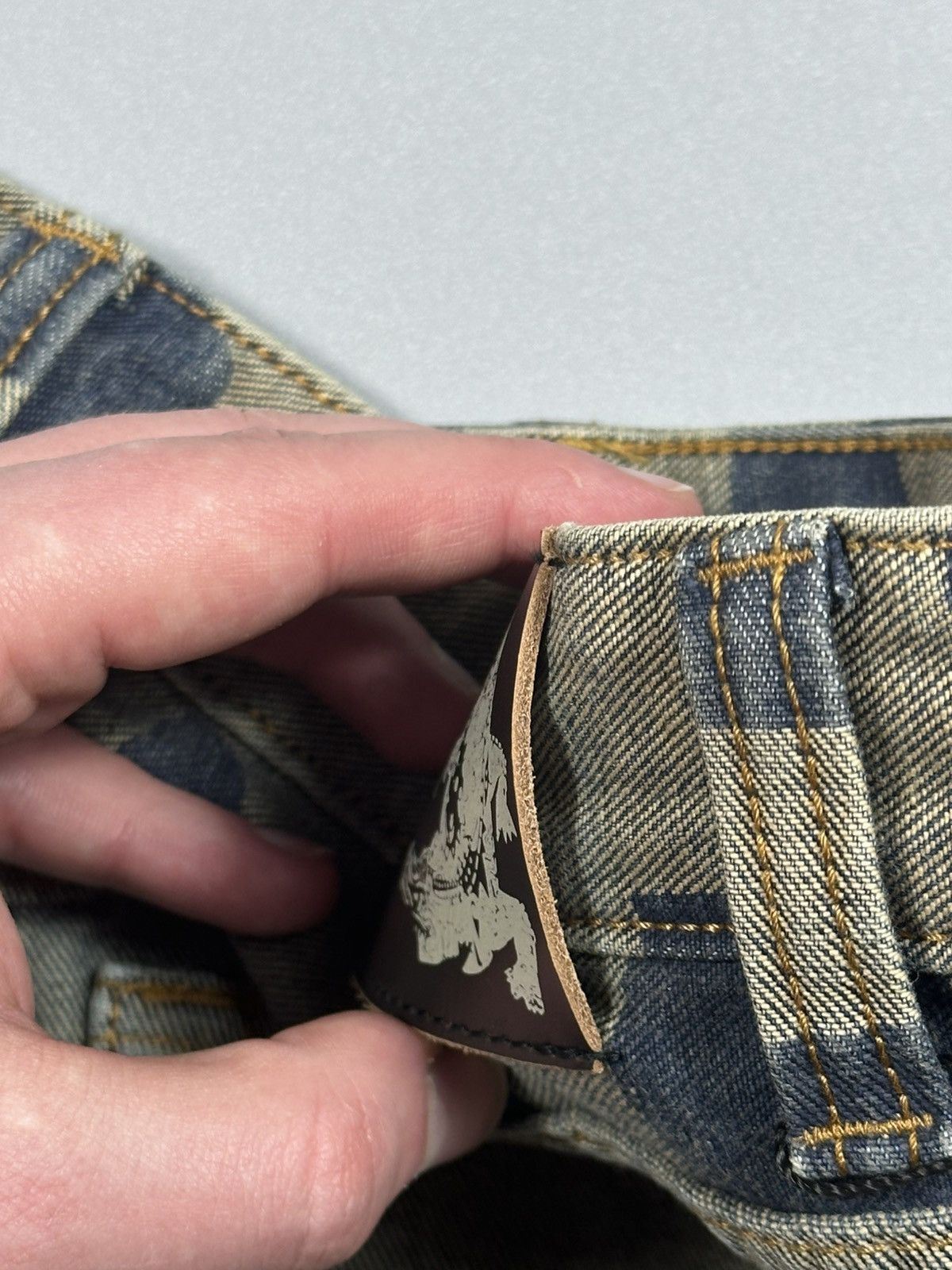 Just Cavalli 00s Just Cavalli Birds Raven Denim Straight Jeans Size US 33 - 13 Thumbnail