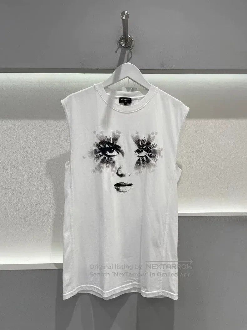 Chanel Chanel Portrait vest Size XS / US 0-2 / IT 36-38 - 1 Thumbnail