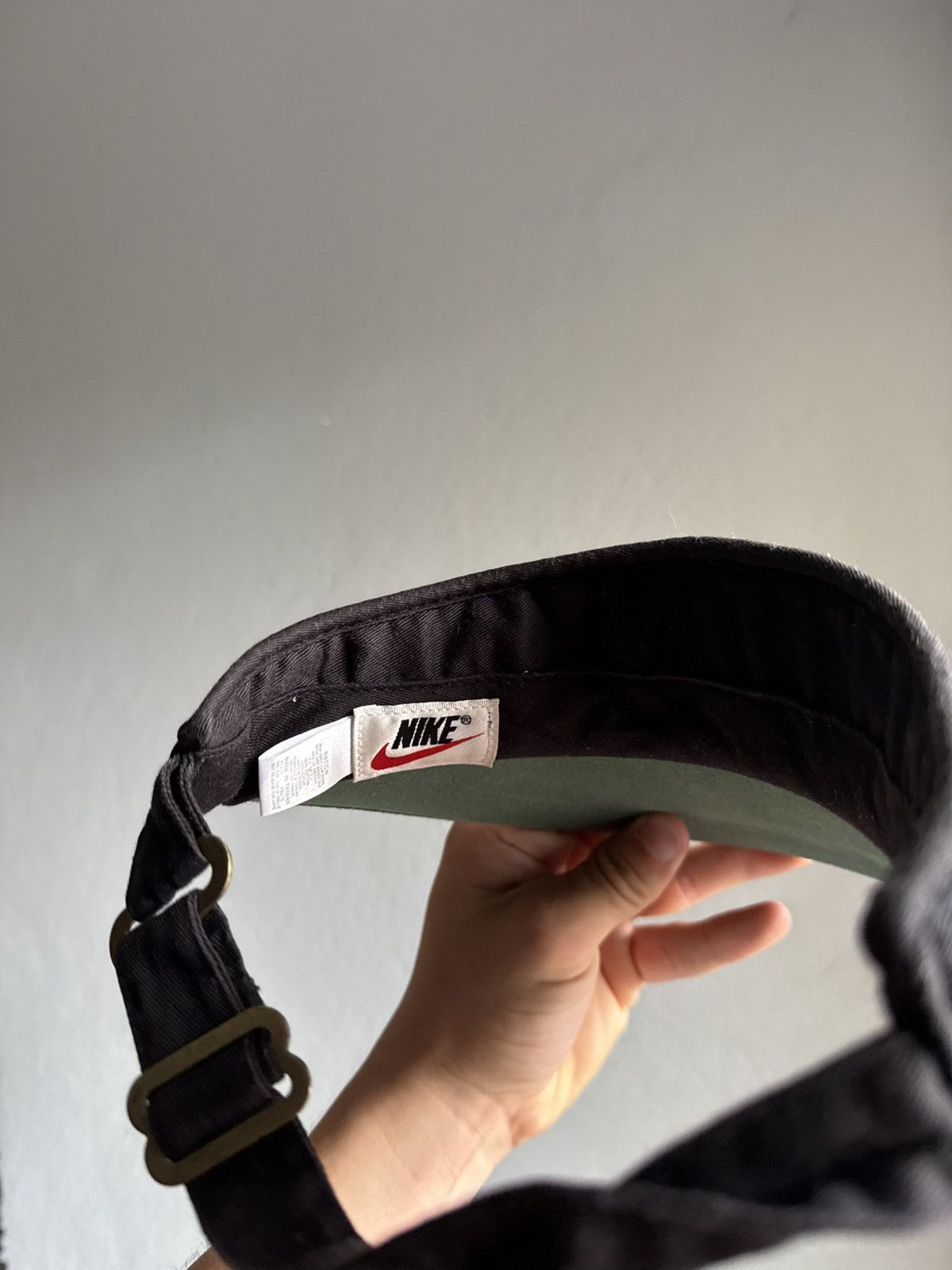 Nike Vintage Nike Visor Tennis Cap White Centre Black Logo Street Size ONE SIZE - 5 Thumbnail
