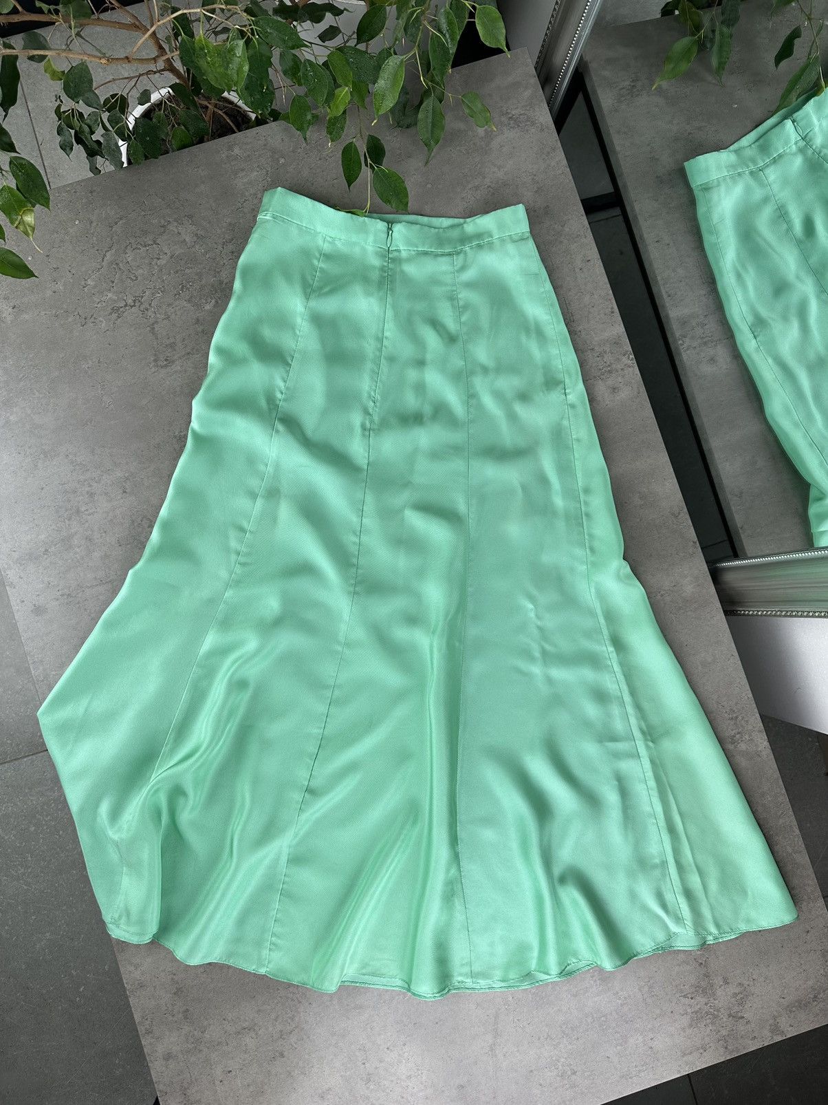 Sandro Sandro Flared Silk Midi Skirt Size 25" / US 0 / IT 36 - 9 Thumbnail