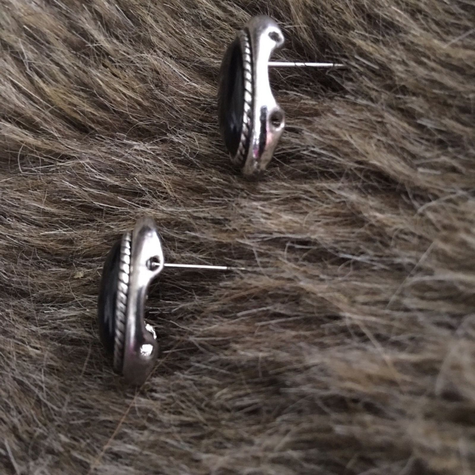 Vintage Vintage silver tone black cabochon glass earrings Size ONE SIZE - 3 Thumbnail