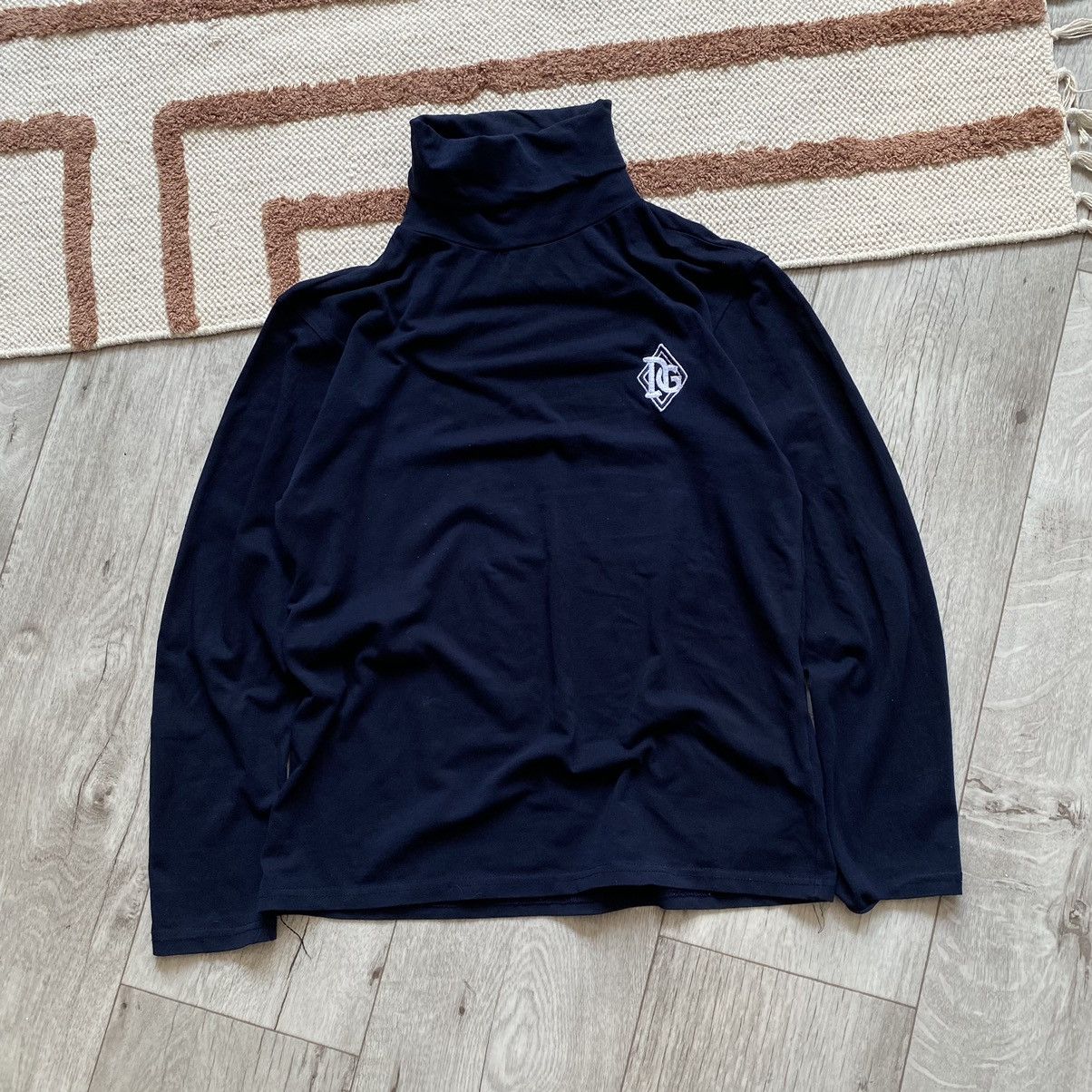 Dolce & Gabbana DOLCE AND GABBANA JUNIOR LONG SLEEVE LIGHT SWEATER Size US S / EU 44-46 / 1 - 1 Thumbnail