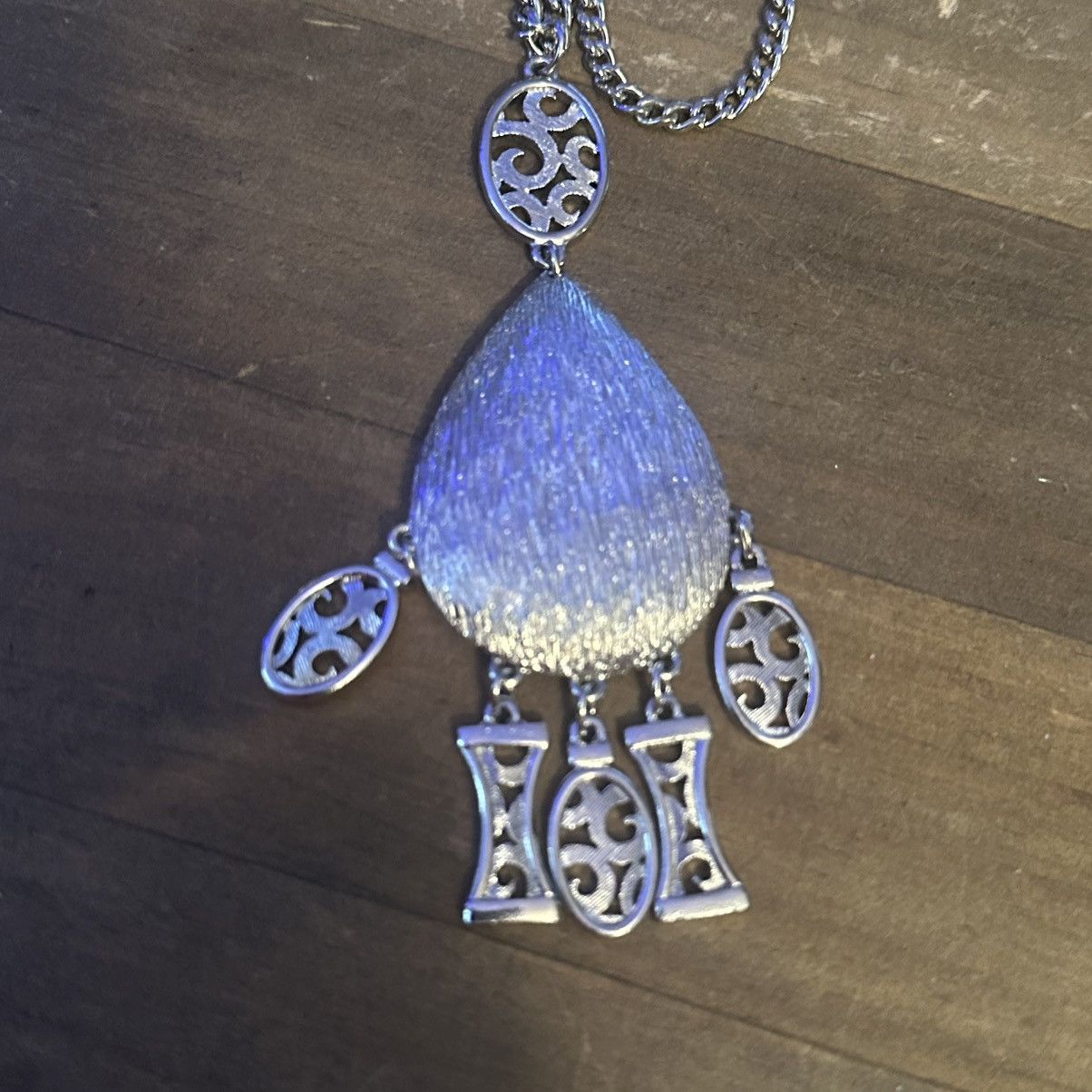 Vintage Vintage silver tone drop pendant with dangles necklace Size ONE SIZE - 3 Thumbnail