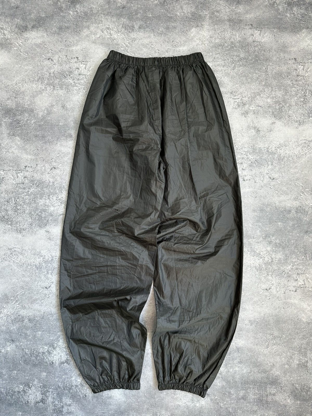 Japanese Brand Japanese Nylon Metal Type Carbon Black Baggy Pants Rare y2k Size US 33 - 9 Thumbnail