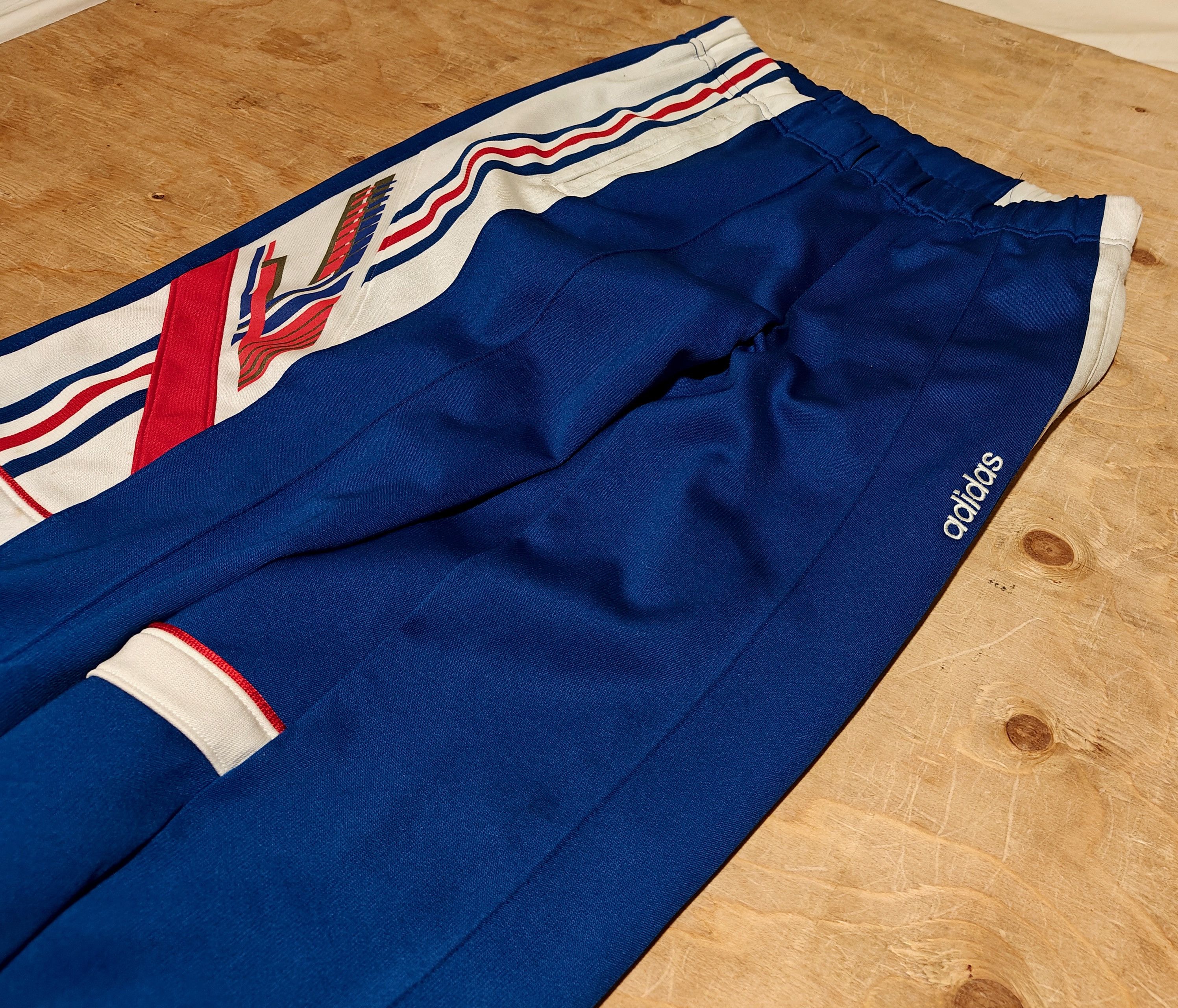 Adidas Vtg 80s 90s Mens Adidas Descente Japan blue track pants Size US 34 / EU 50 - 3 Thumbnail