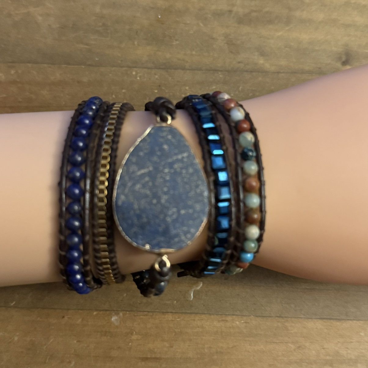 Other IUNIQUEEN mixed natural stone leather wrap bracelet Size ONE SIZE - 1 Thumbnail