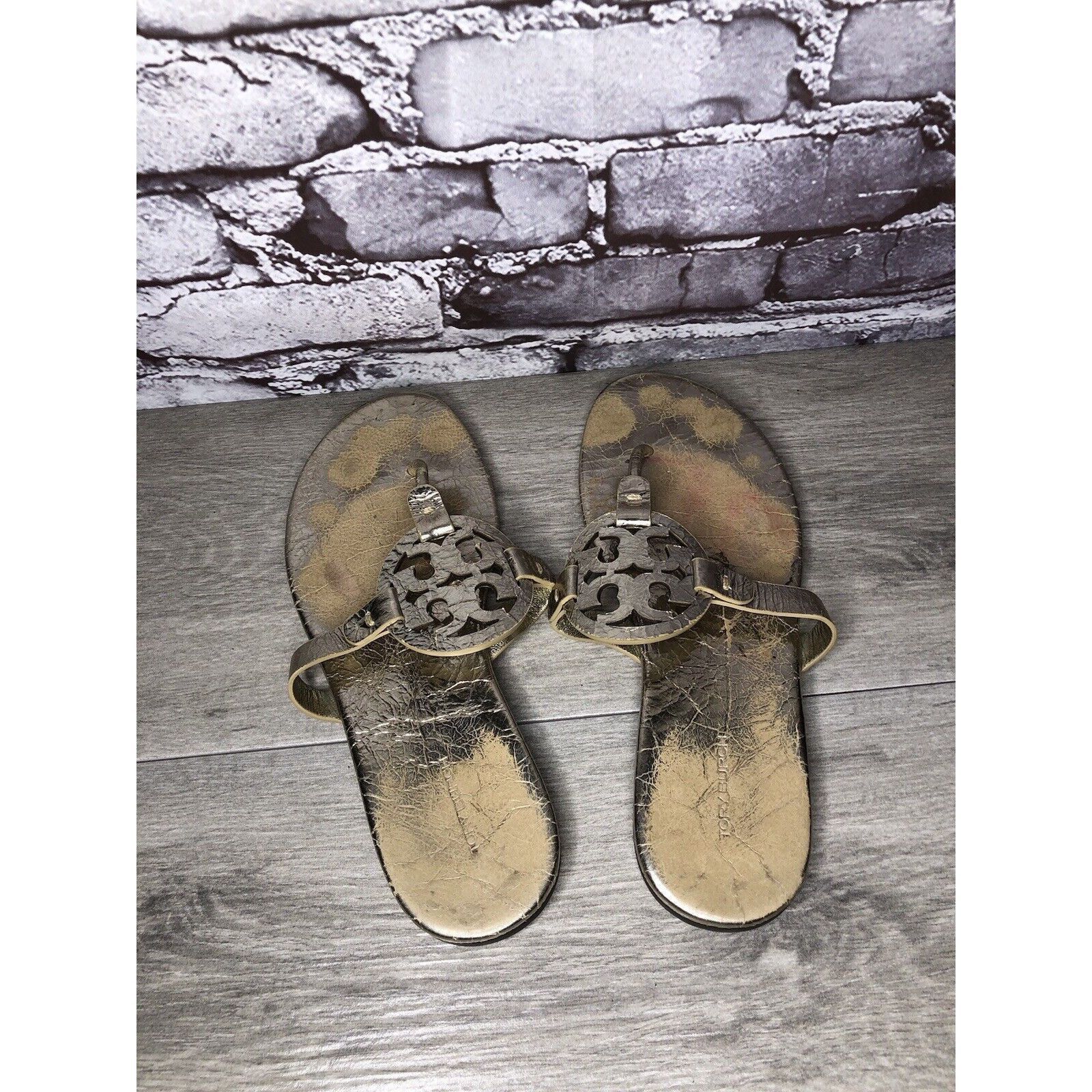 Tory Burch TORY BURCH Silver Leather Badge Logo Thong Flats Sandals Wom Size US 10 / IT 40 - 5 Thumbnail