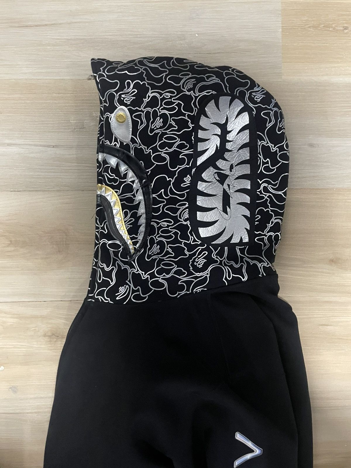 Bape Bape x Hajime Sorayama Shark Full Zip Hoodie Size US XL / EU 56 / 4 - 3 Thumbnail