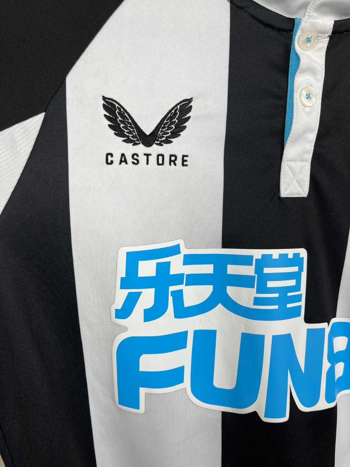 Castore Newcastle United 2021 2022 Home Football Shirt Soccer Jersey Size US S / EU 44-46 / 1 - 5 Thumbnail