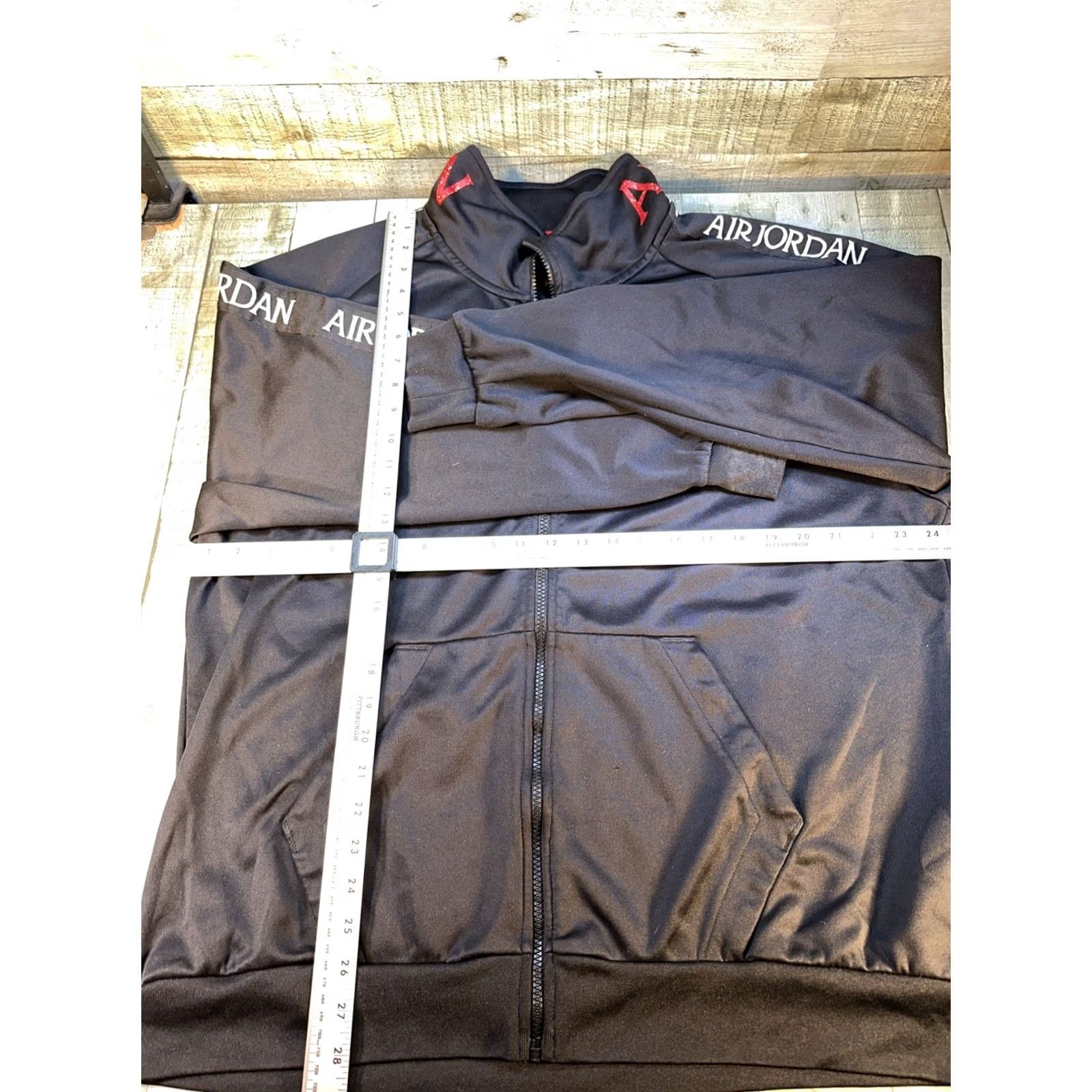 Jordan Brand VINTAGE Air Jordan Track Jacket Men XL Black Red Jumpman Full Zip Logo 90s 2000s Size US XL / EU 56 / 4 - 3 Thumbnail