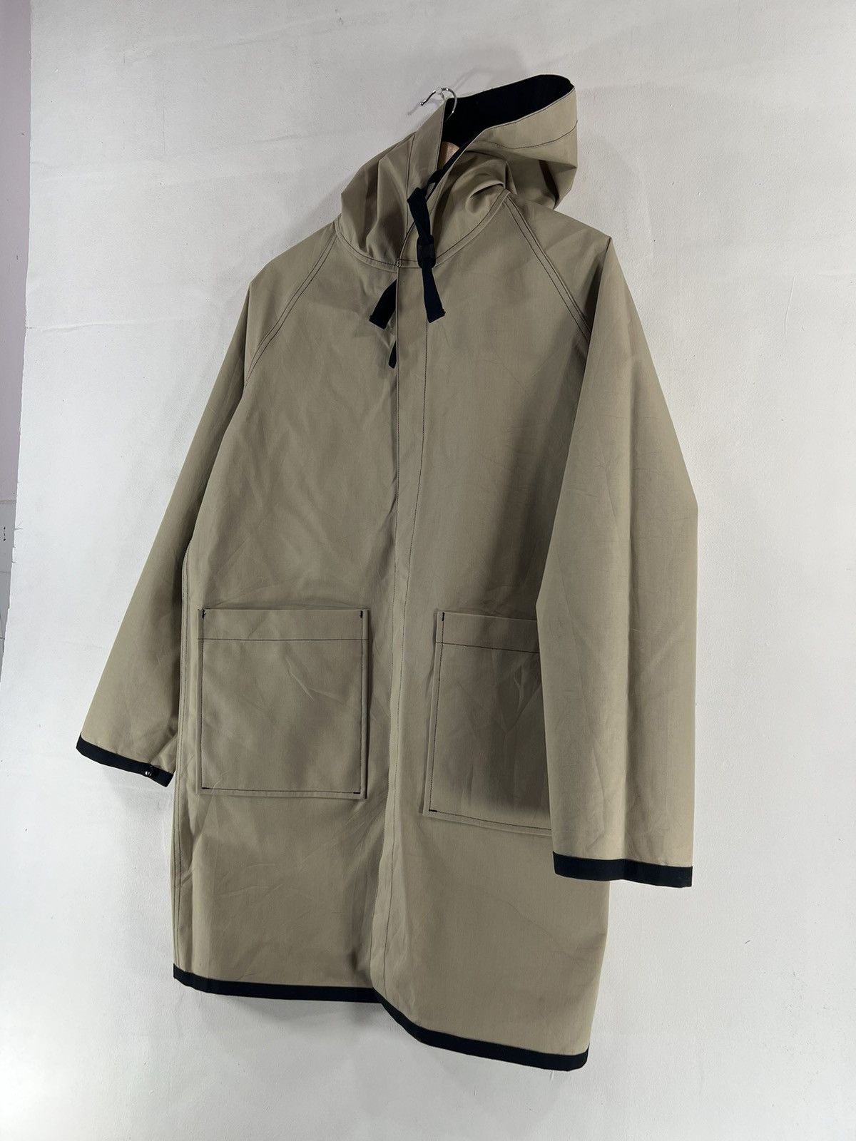 JW Anderson × Uniqlo Uniqlo J.W.Anderson Reversible full zipper jacket with hood Size US M / EU 48-50 / 2 - 12 Thumbnail