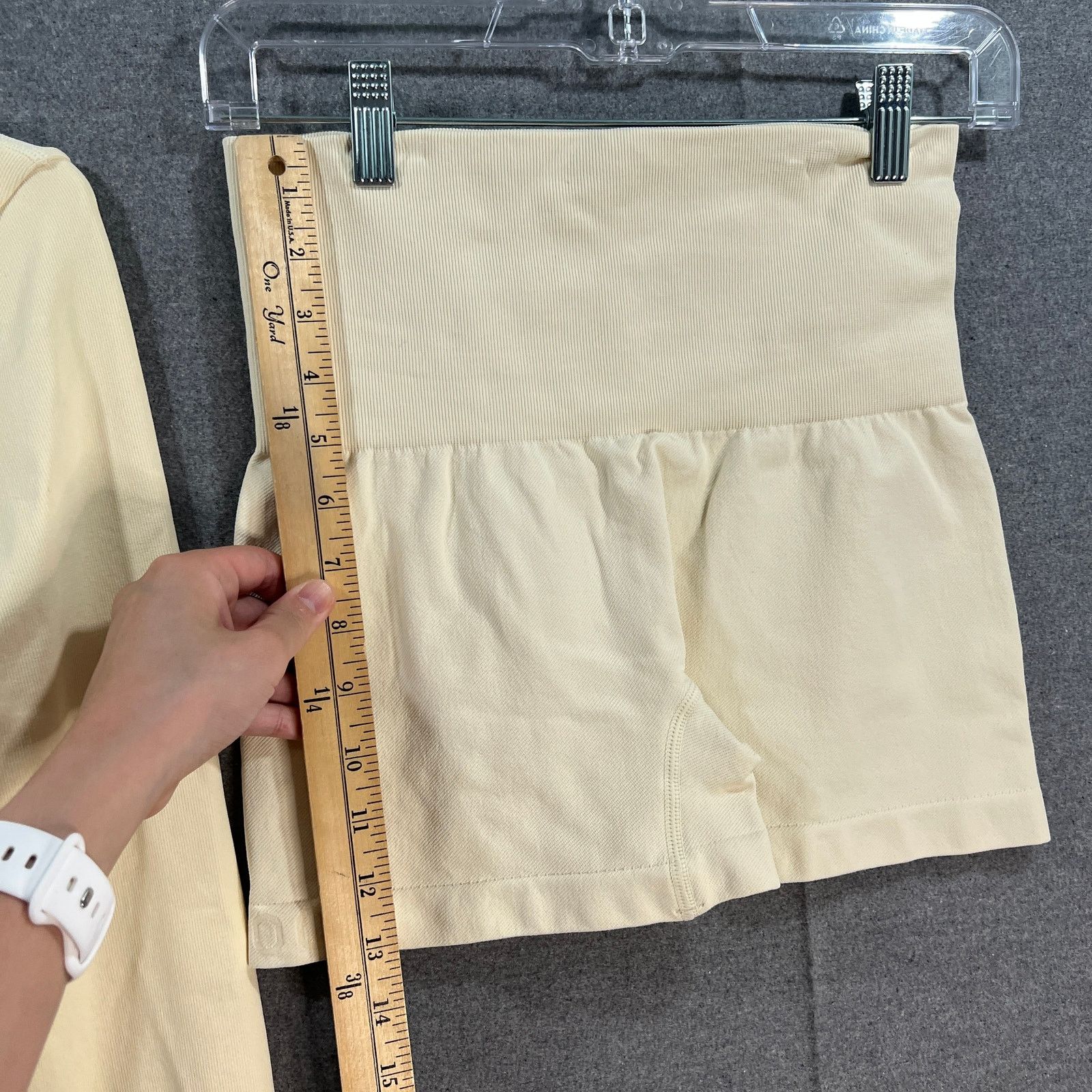 Other Workout 2 PC Crop Top Long Sleeve and Short Bottom Size M / US 6-8 / IT 42-44 - 5 Thumbnail