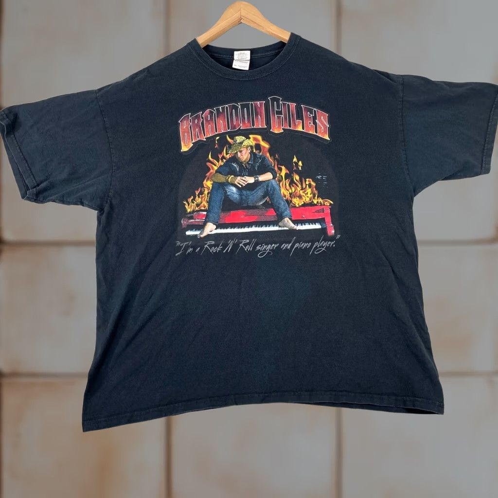 Gildan Brandon Giles Black Rock N Roll Piano Music Graphic Tee Shirt Mens 2XL Size US XXL / EU 58 / 5 - 1 Thumbnail