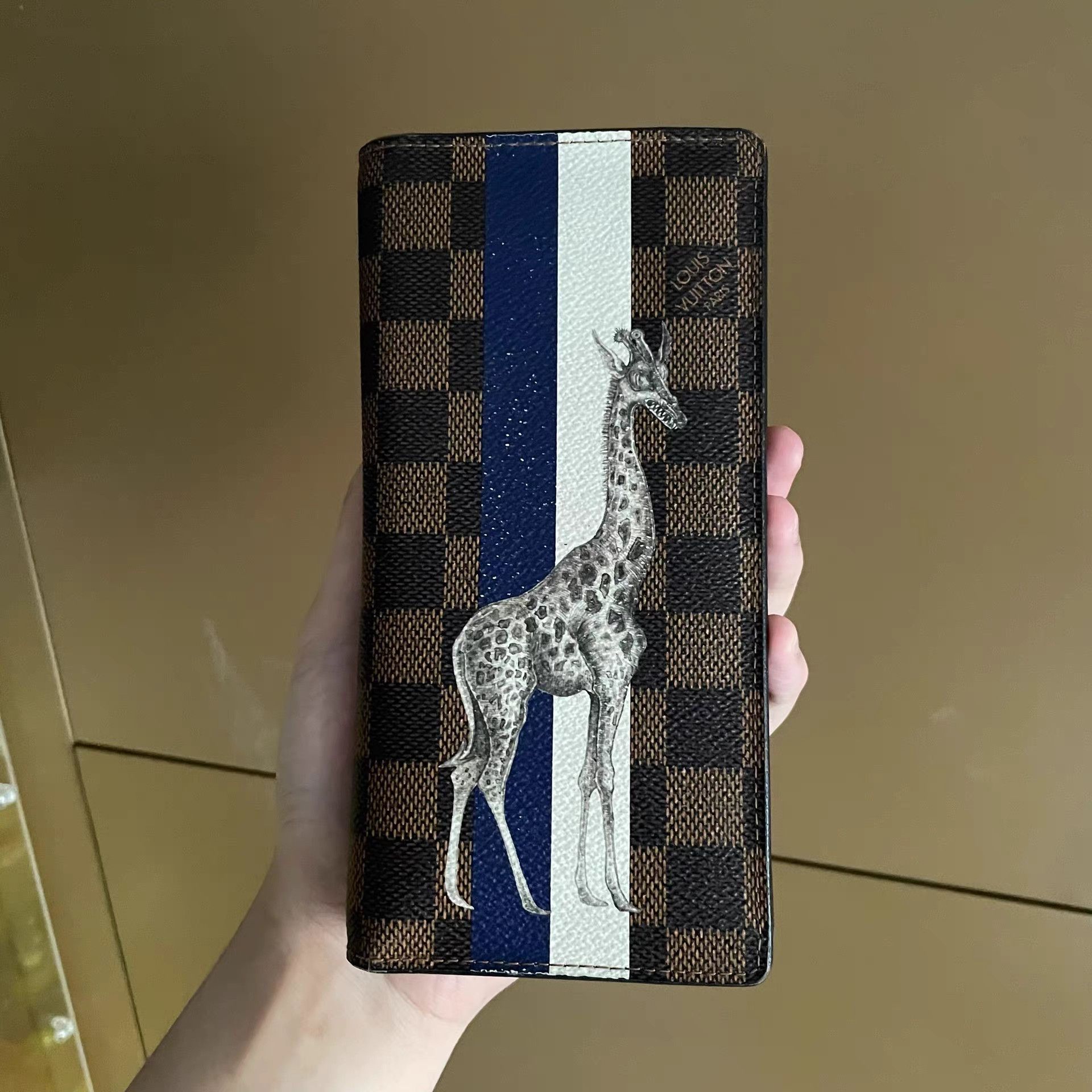 Louis Vuitton Louis Vuitton LV Zoo Series Long Wallet Size ONE SIZE - 1 Thumbnail