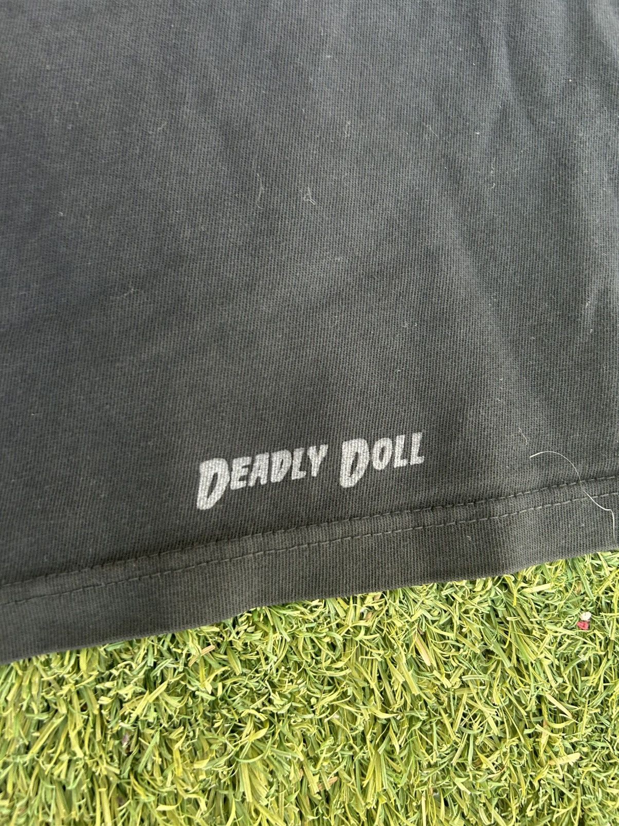Deadly Doll DEADLY DOLL X KEN CARSON COMPLEXCON EXCLUSIVE TEE Size US M / EU 48-50 / 2 - 5 Thumbnail
