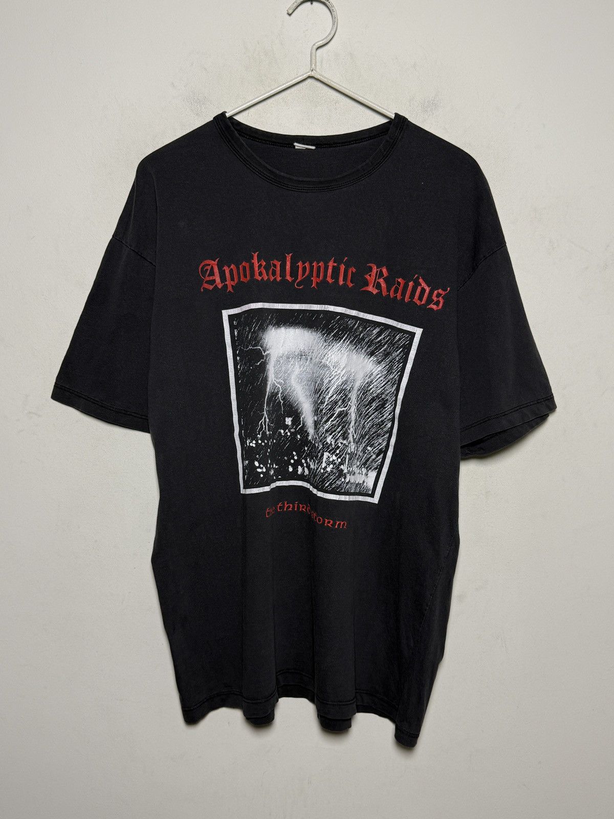 Band Tees Vintage Apokalyptic Raids – The Third Storm band T-shirt Size US XL / EU 56 / 4 - 1 Thumbnail