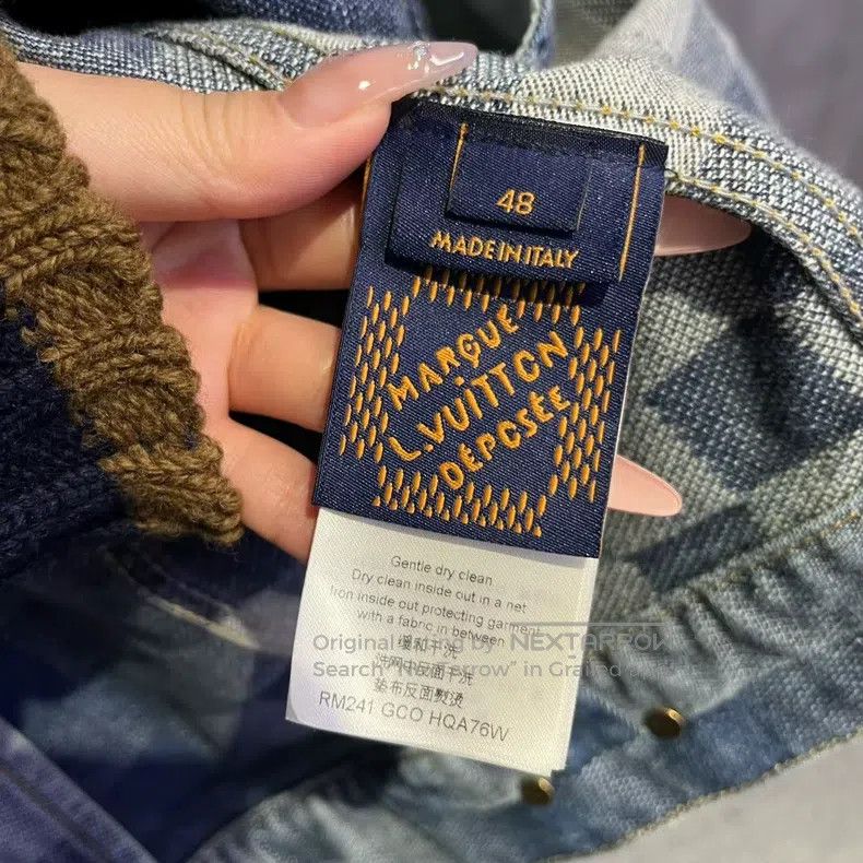 Louis Vuitton Louis Vuitton Blue Mosaic Effect Printed Lapel Single Brea Size US M / EU 48-50 / 2 - 3 Thumbnail